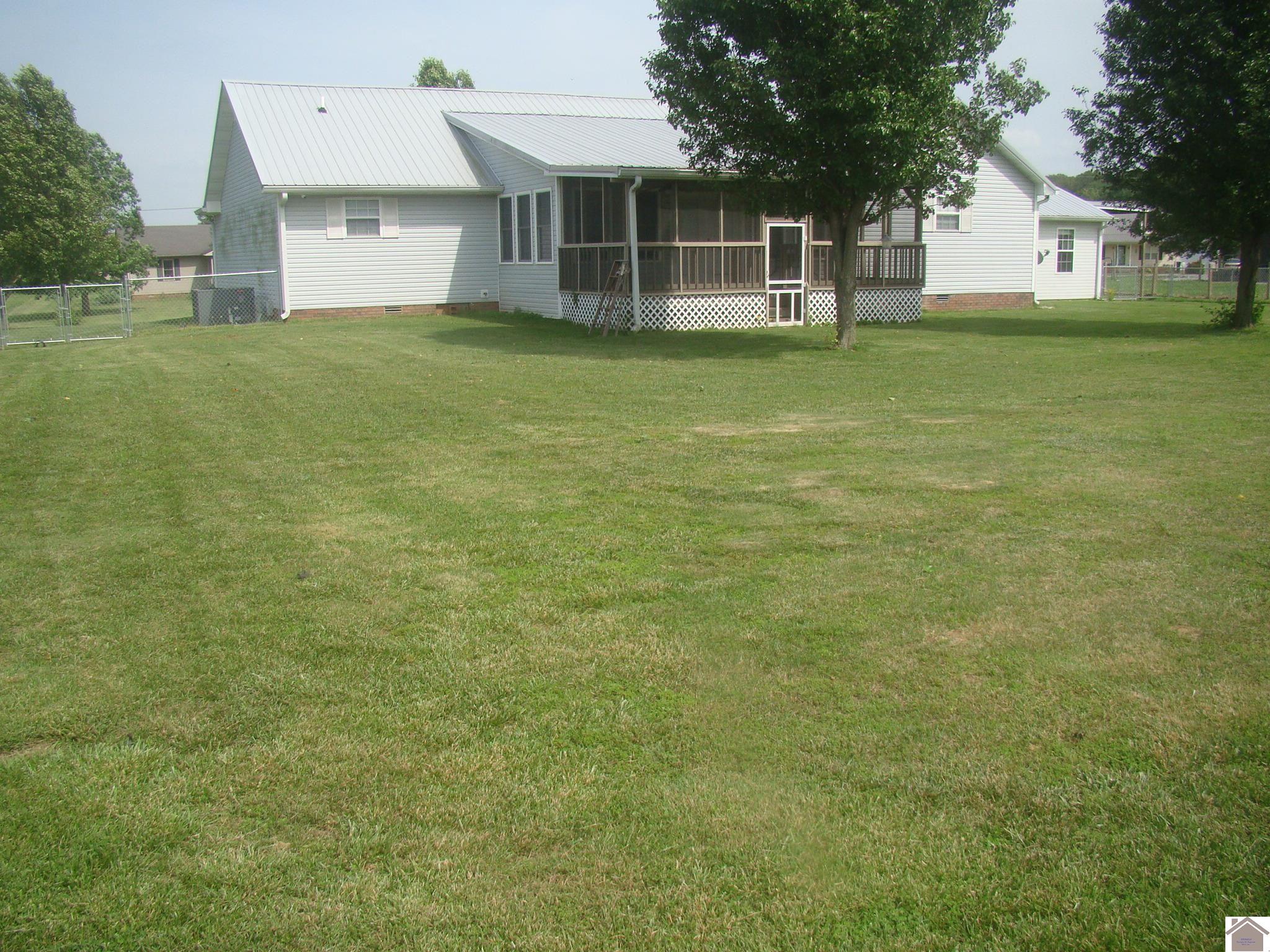 115 Meadowbrook Drive