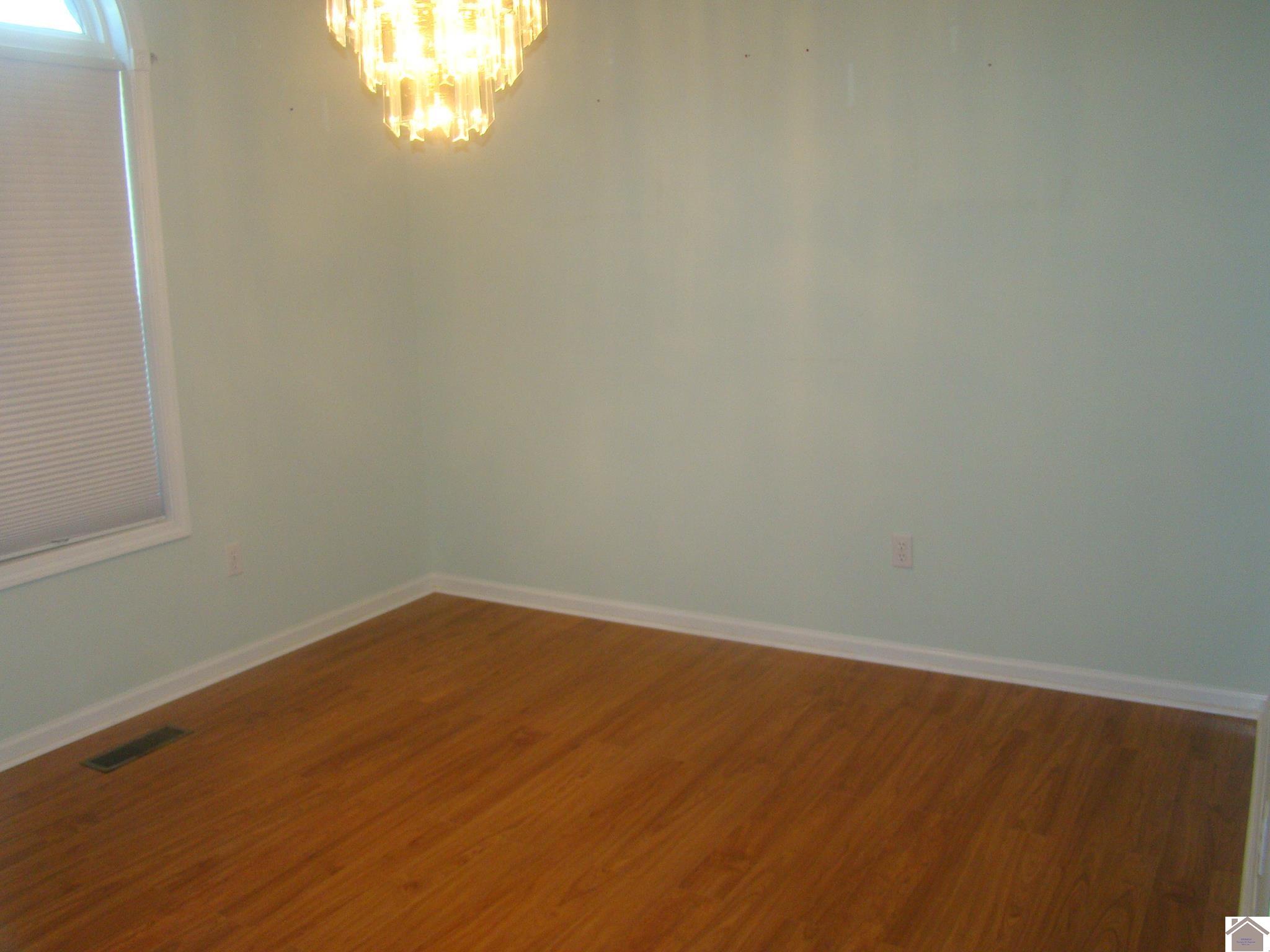 115 Meadowbrook Drive