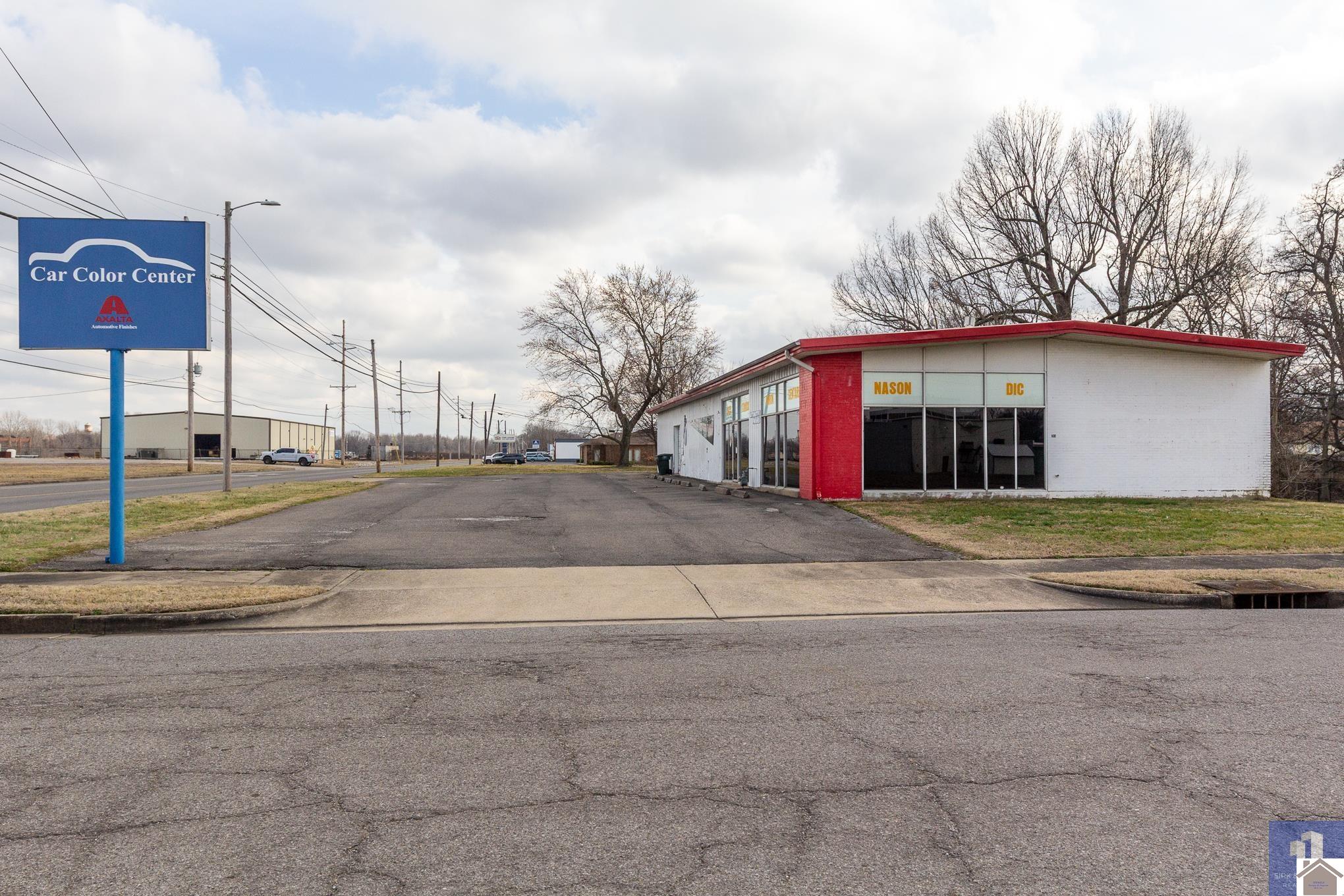 1600 Washington Street