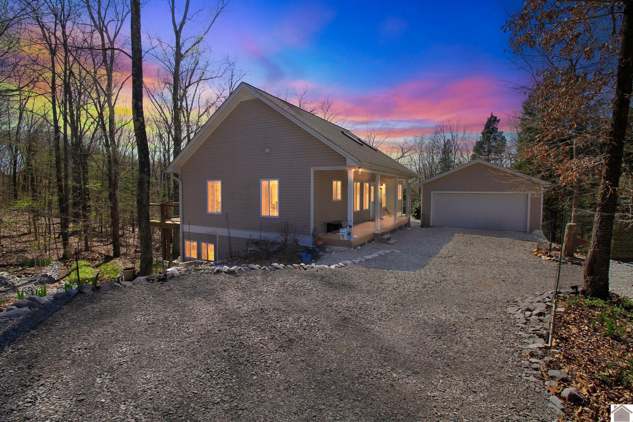 134 Tall Oaks Circle