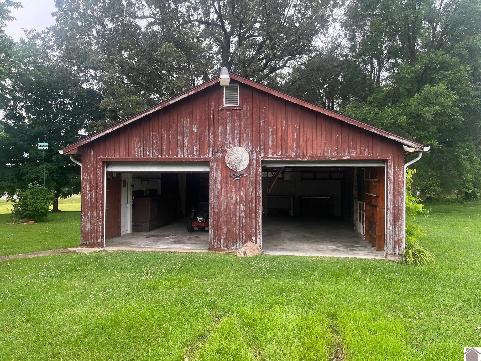 5625 Old Highway 60