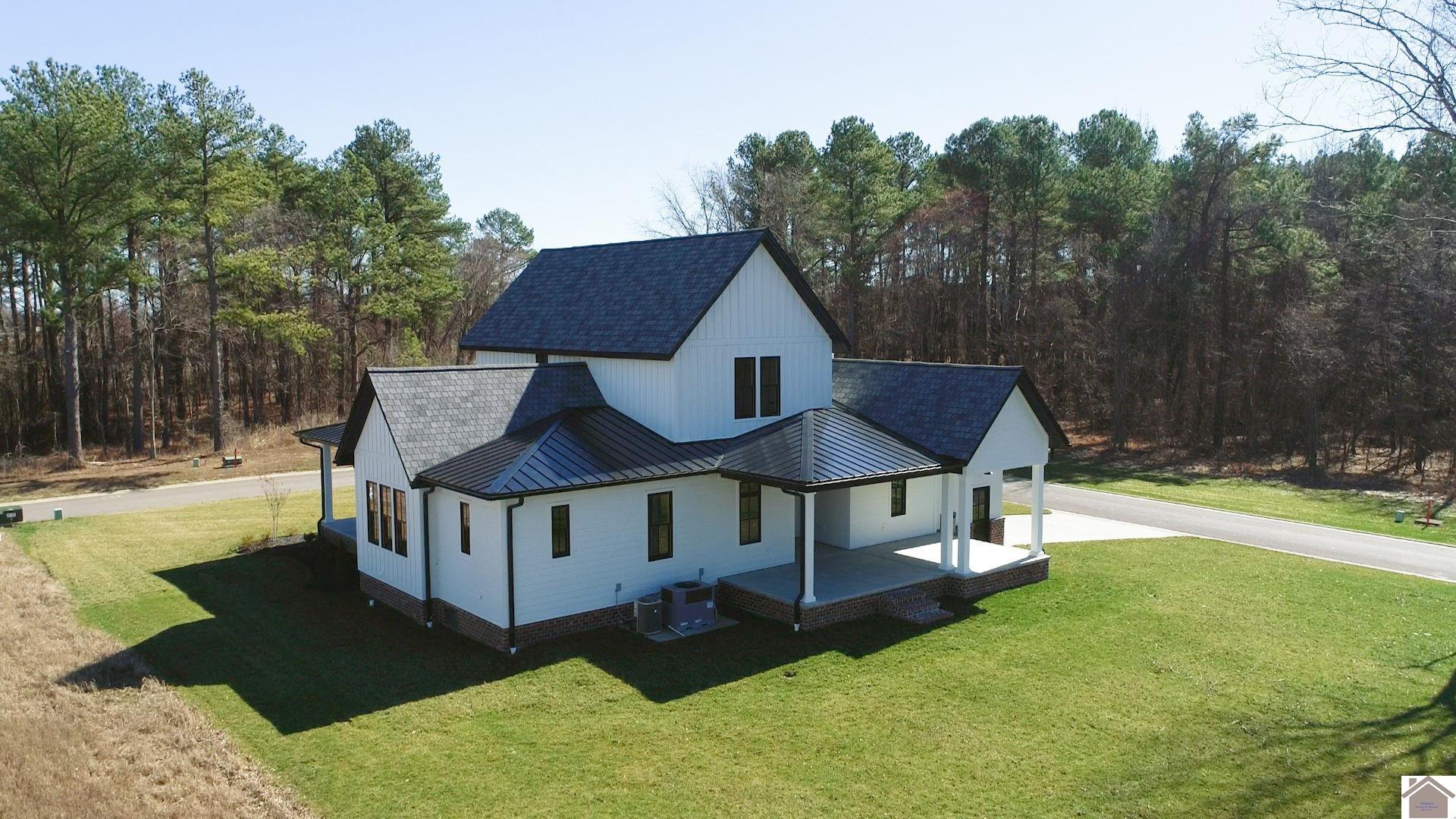 221 Saddle Creek Drive