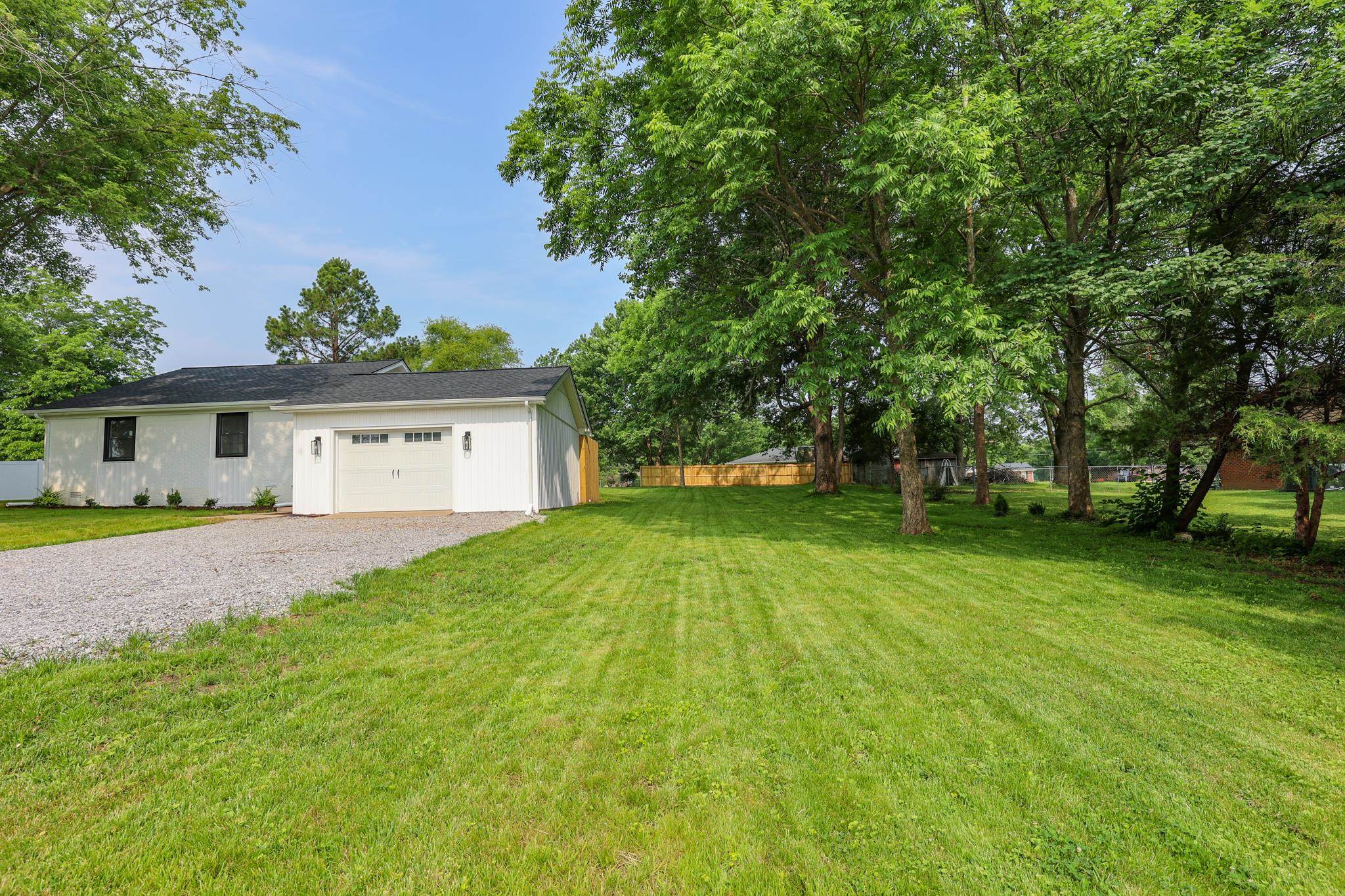 211 Watson Rd