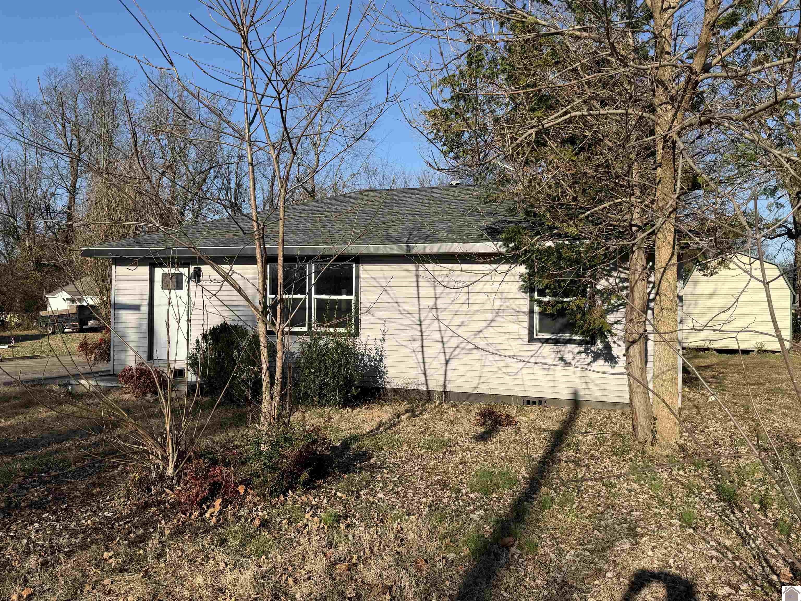 Photo 1 of 21 — 422 COLUMBUS, Paducah, KY 42001