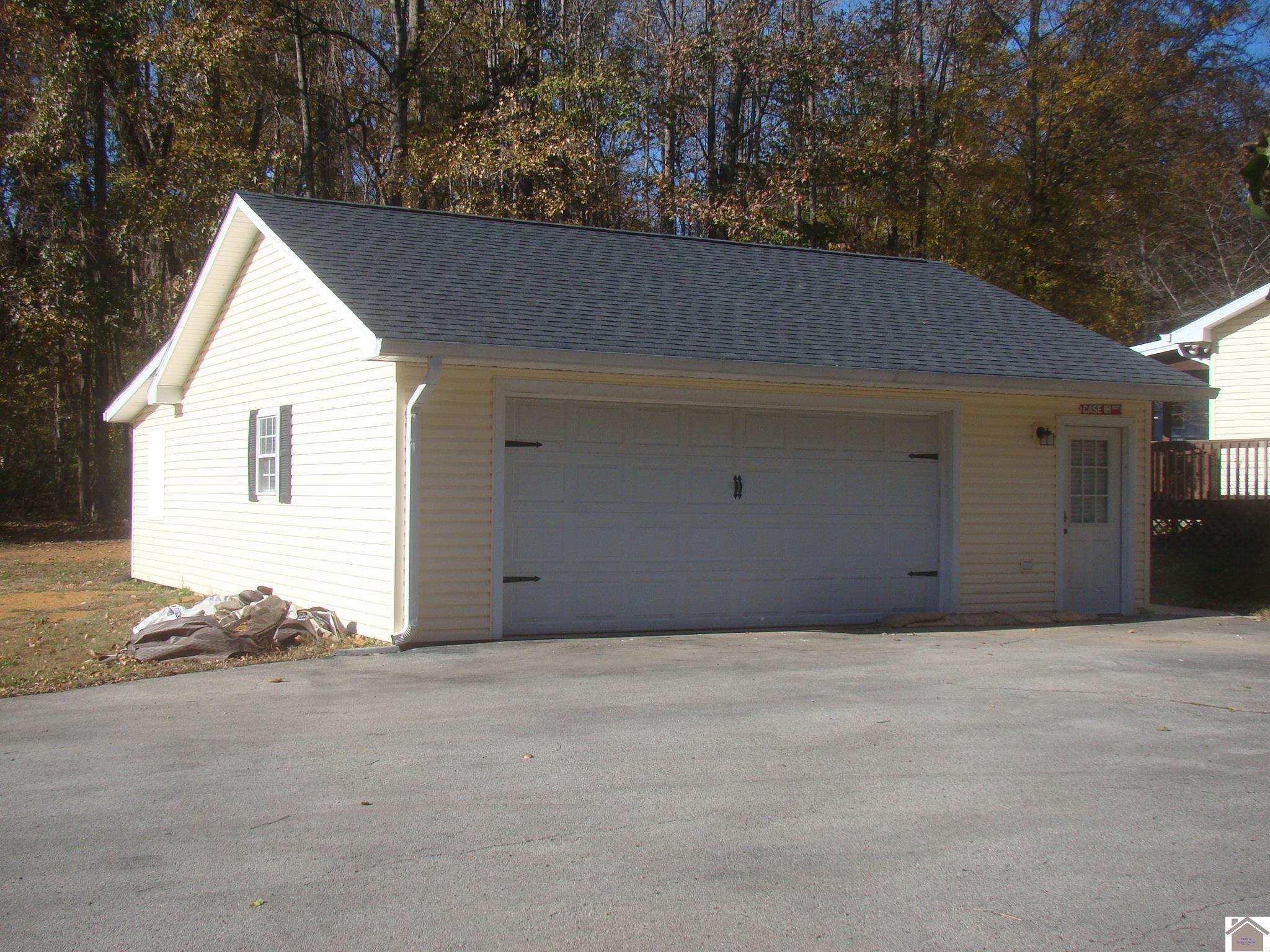 1910 Goose Hollow Road