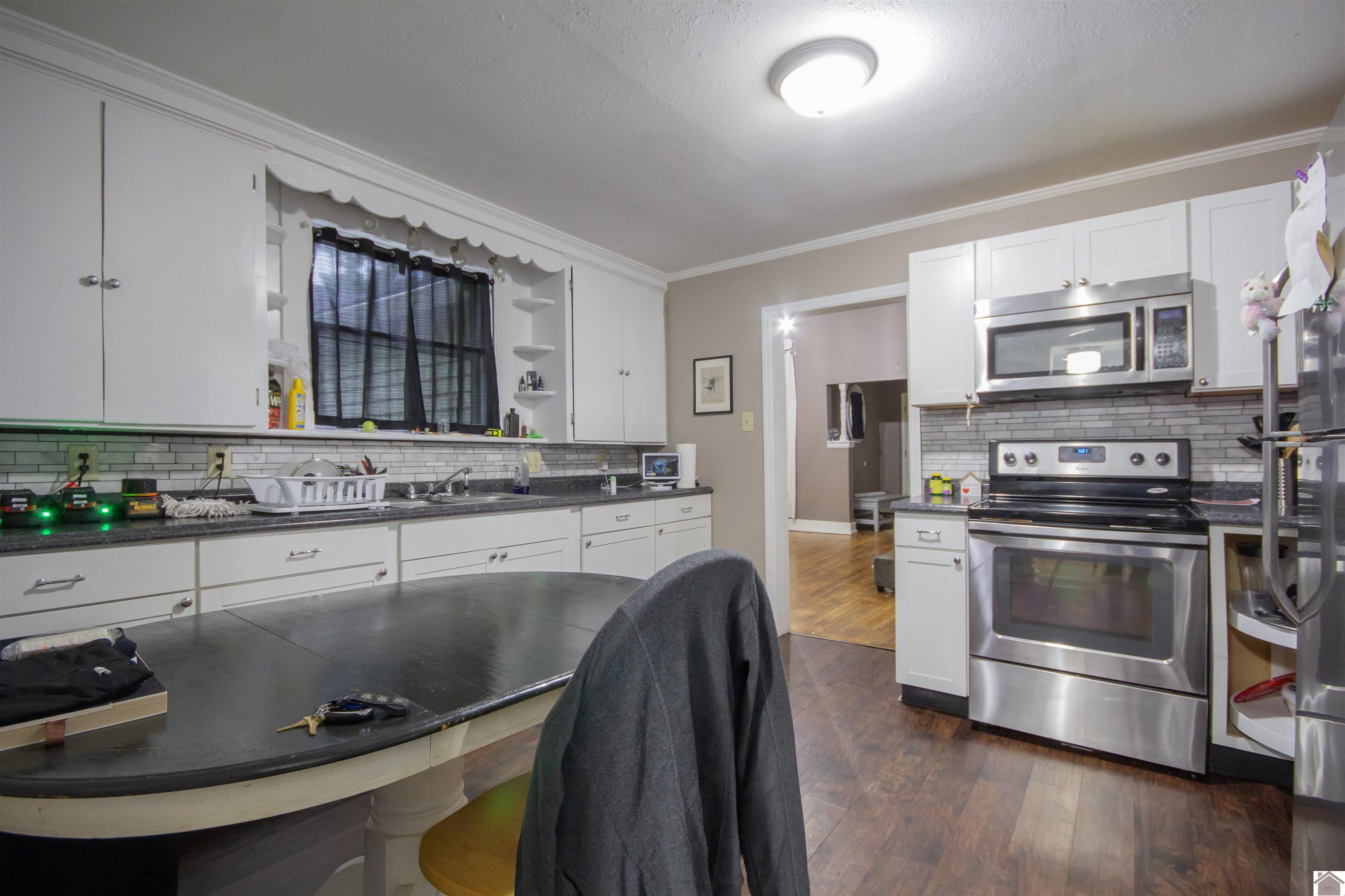 1641 Harrison