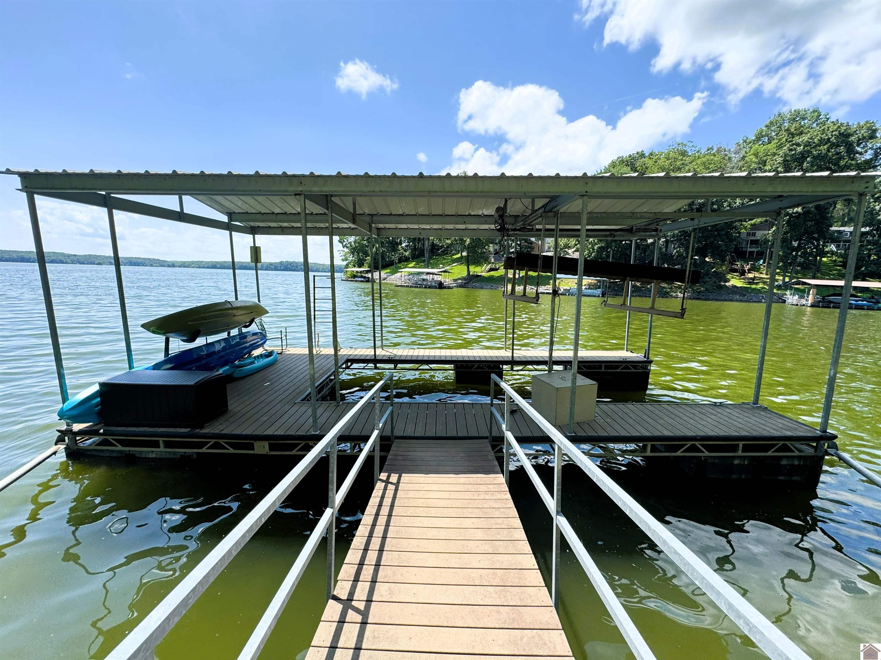 477 Beechwood Dr