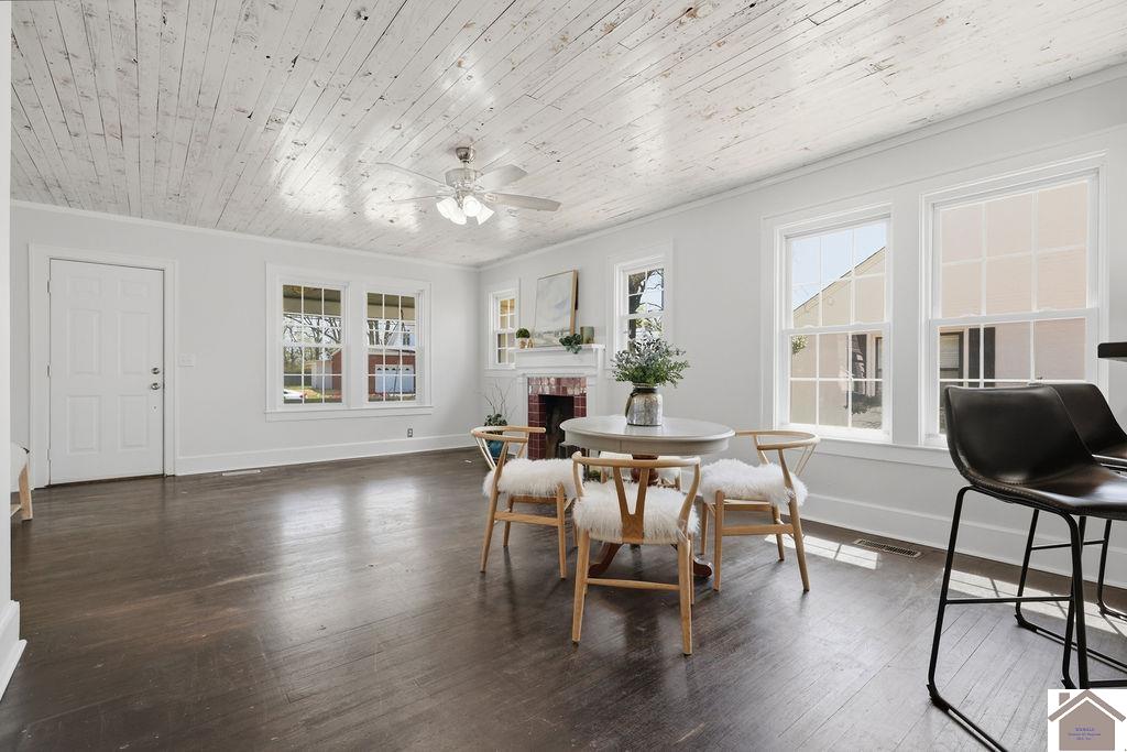 524 S 6th St.