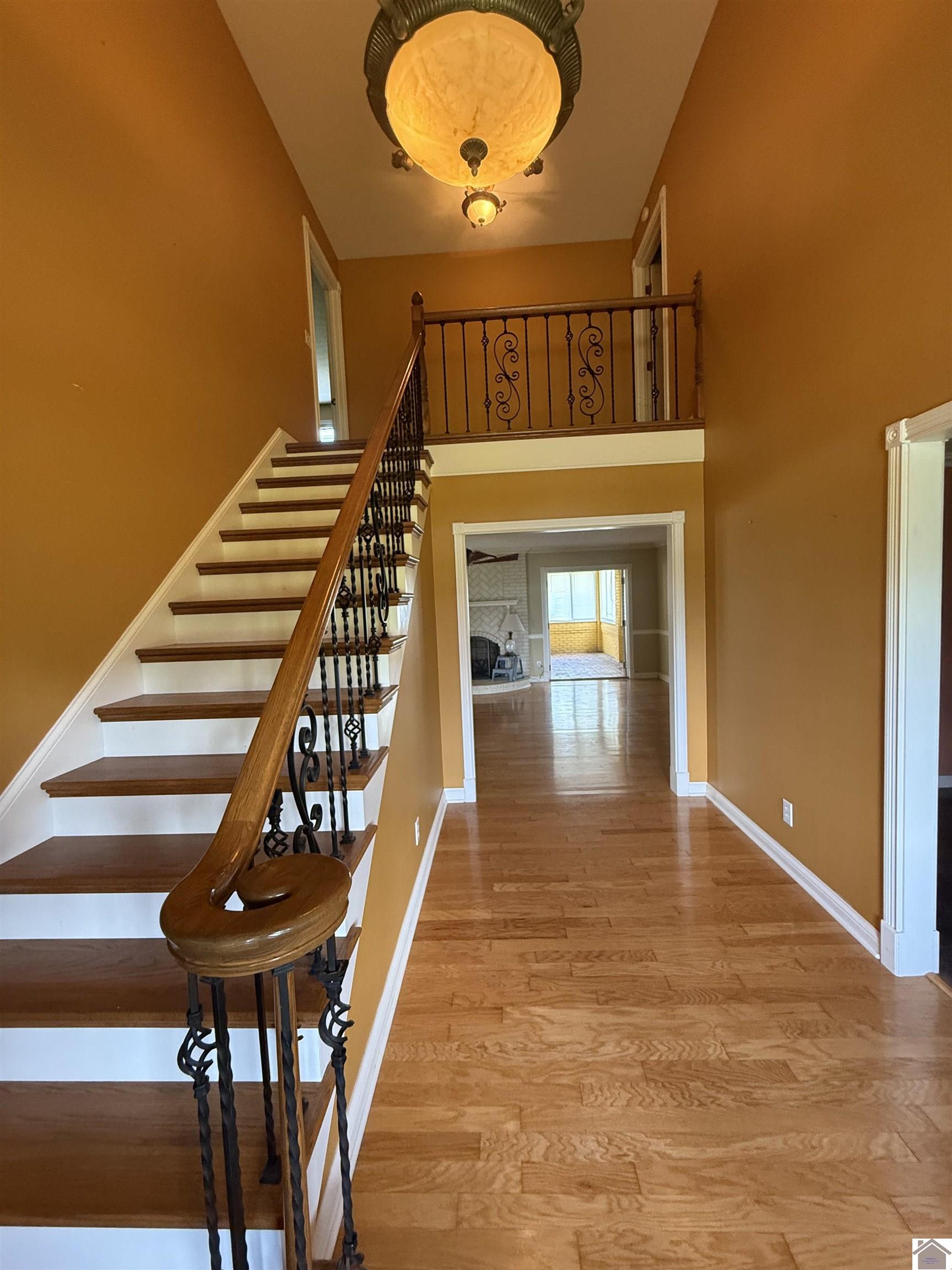 6218 State Route 121 North