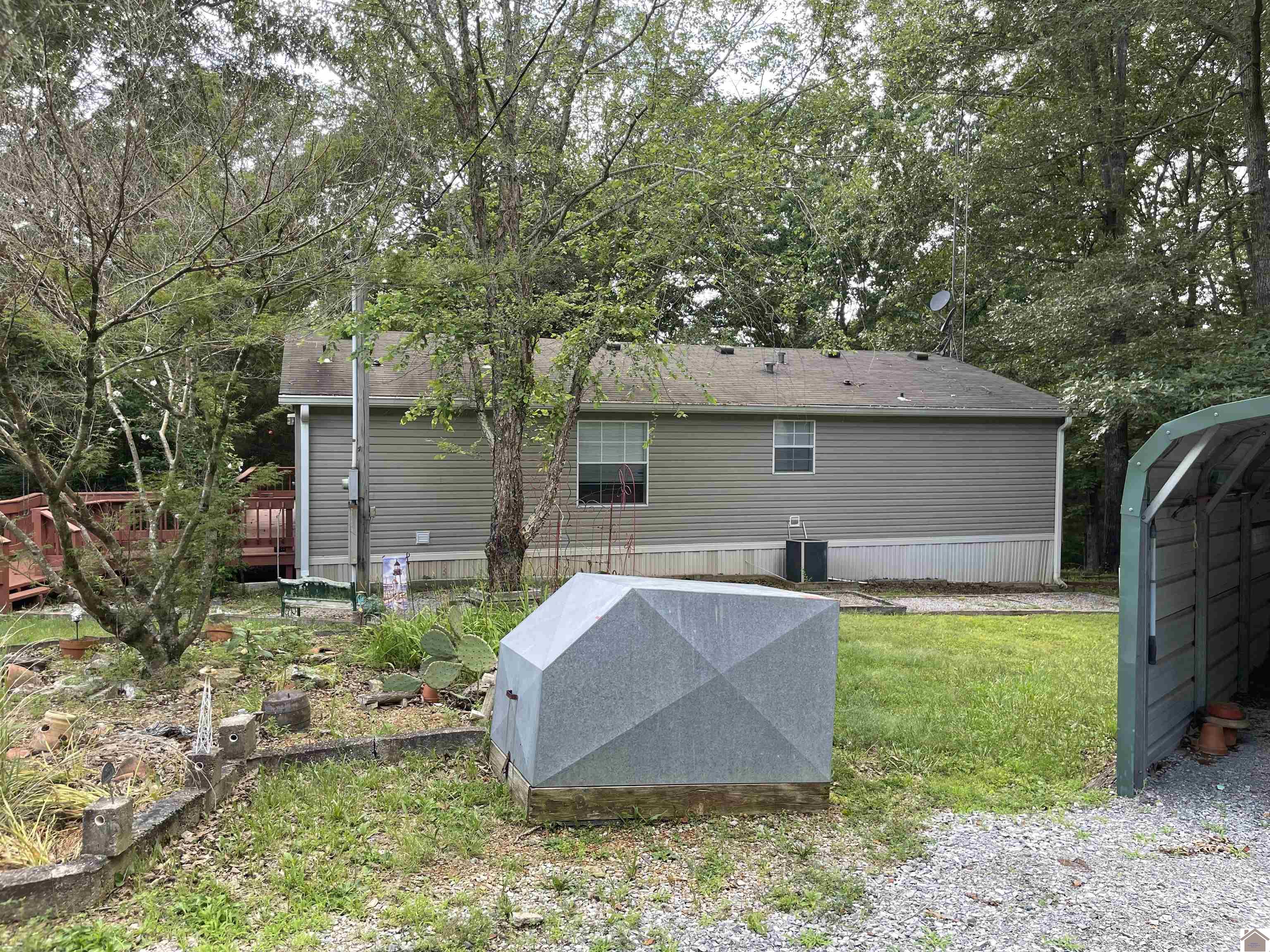 2294 Highland Rd