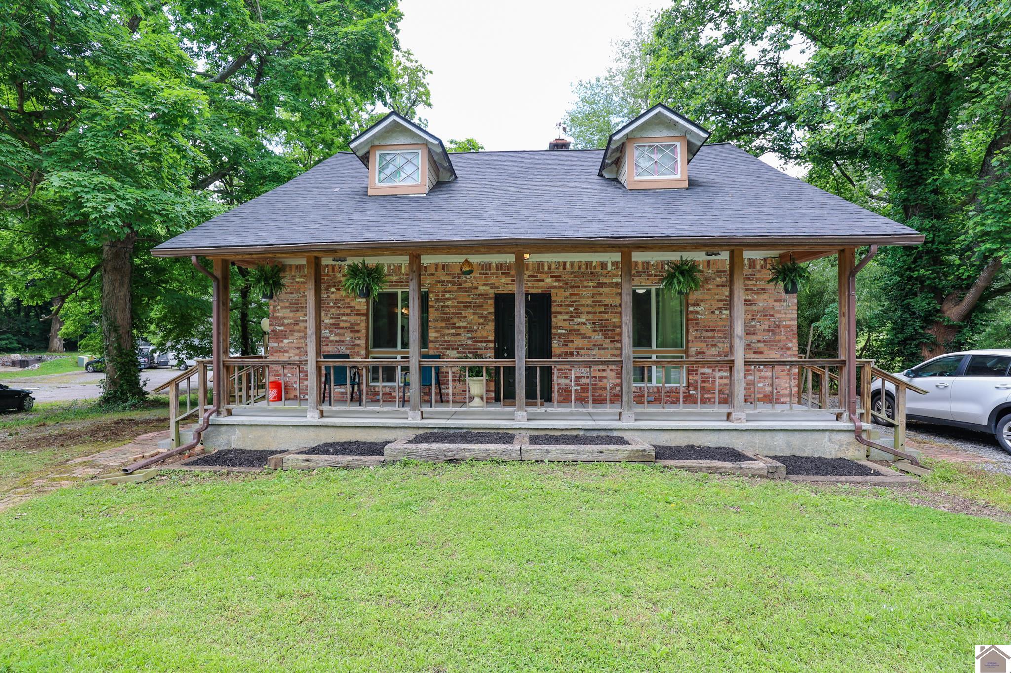 5223 Benton Rd