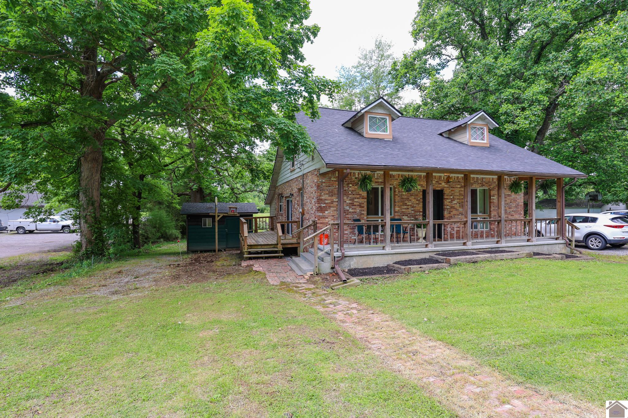 5223 Benton Rd