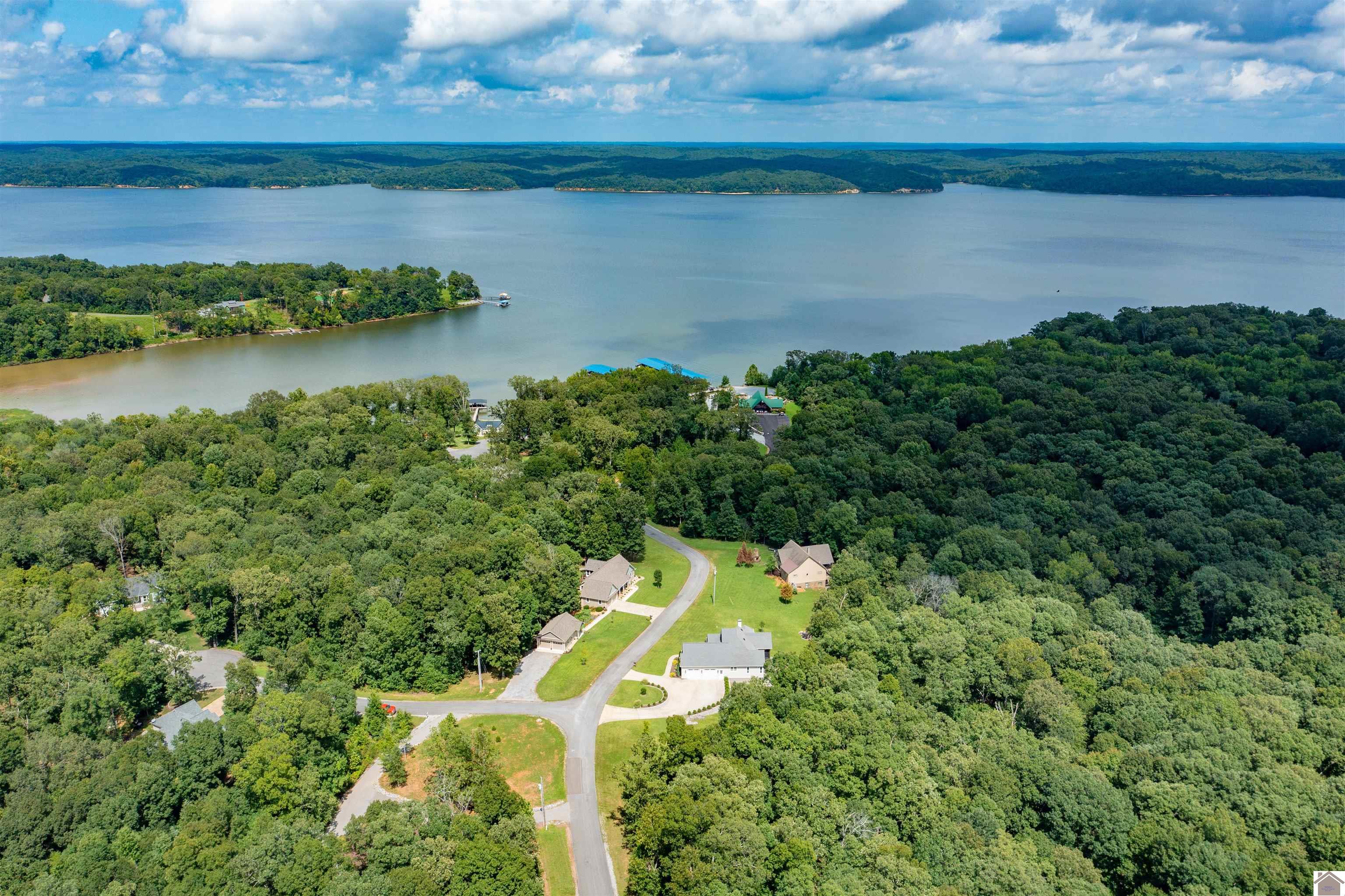 25 Hillview Rd