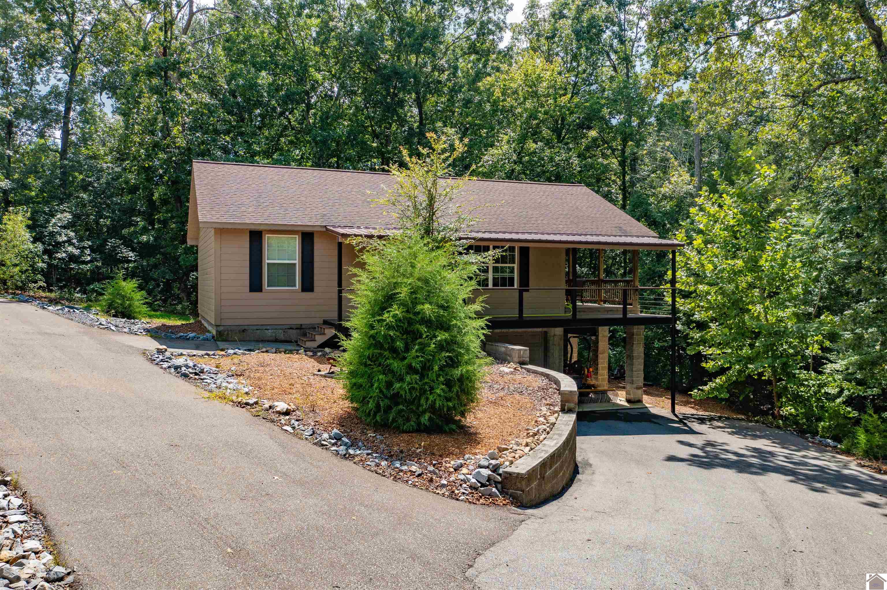 25 Hillview Rd