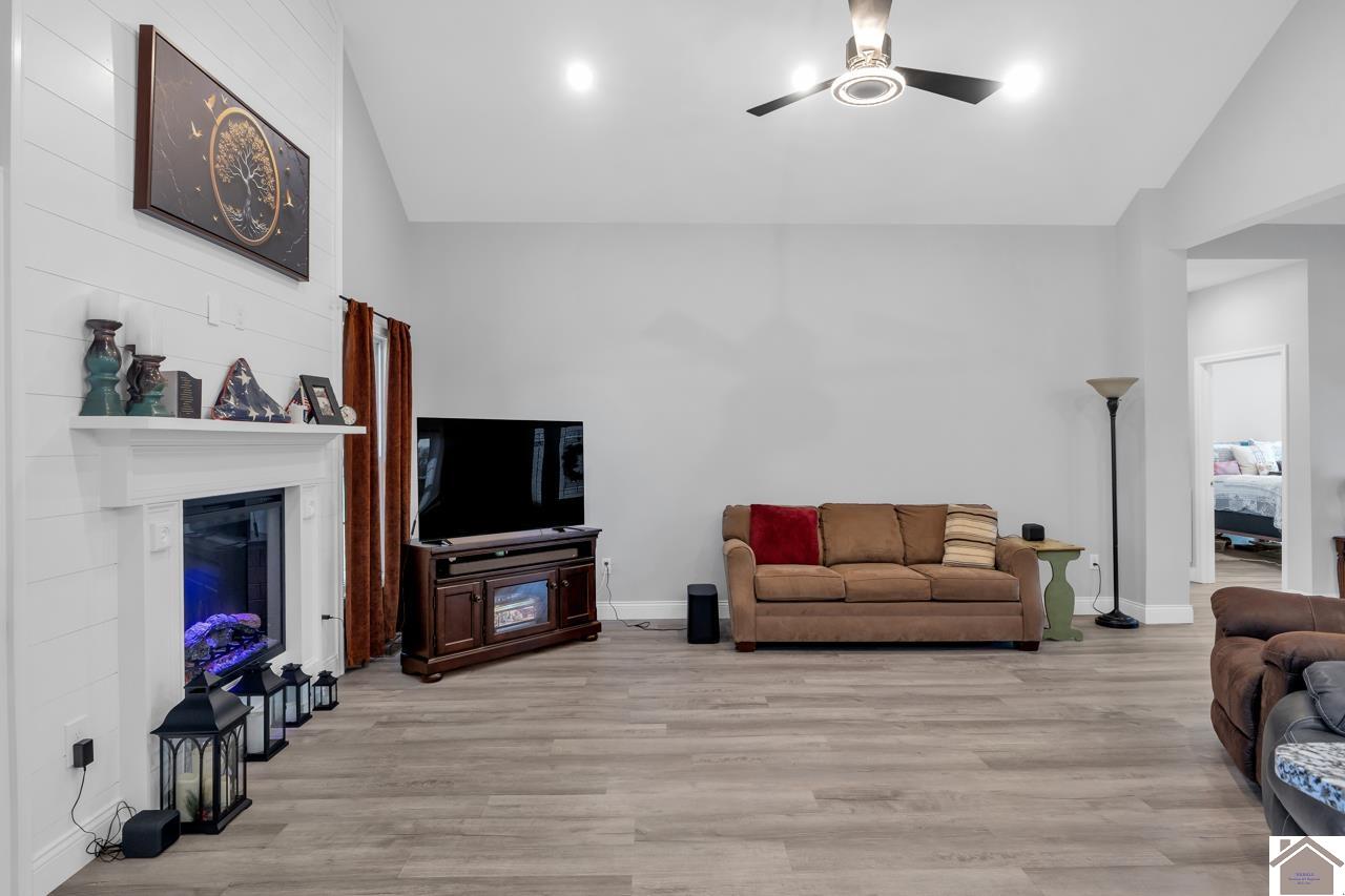 175 Ayly Estates Dr