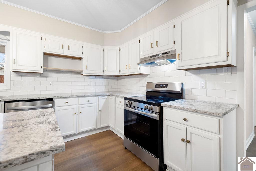 1409 HC Mathis Drive