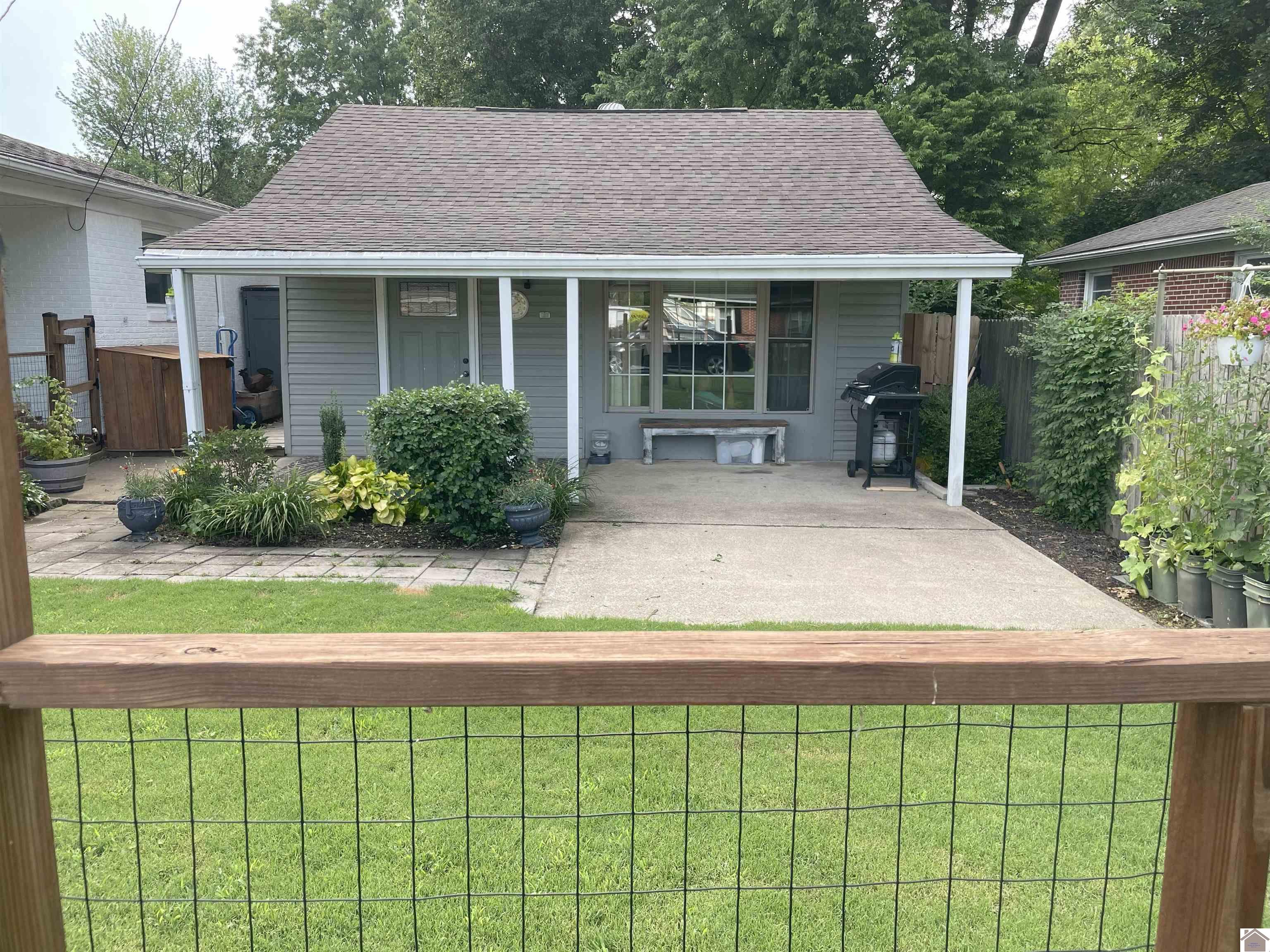 301 Macedonia Street