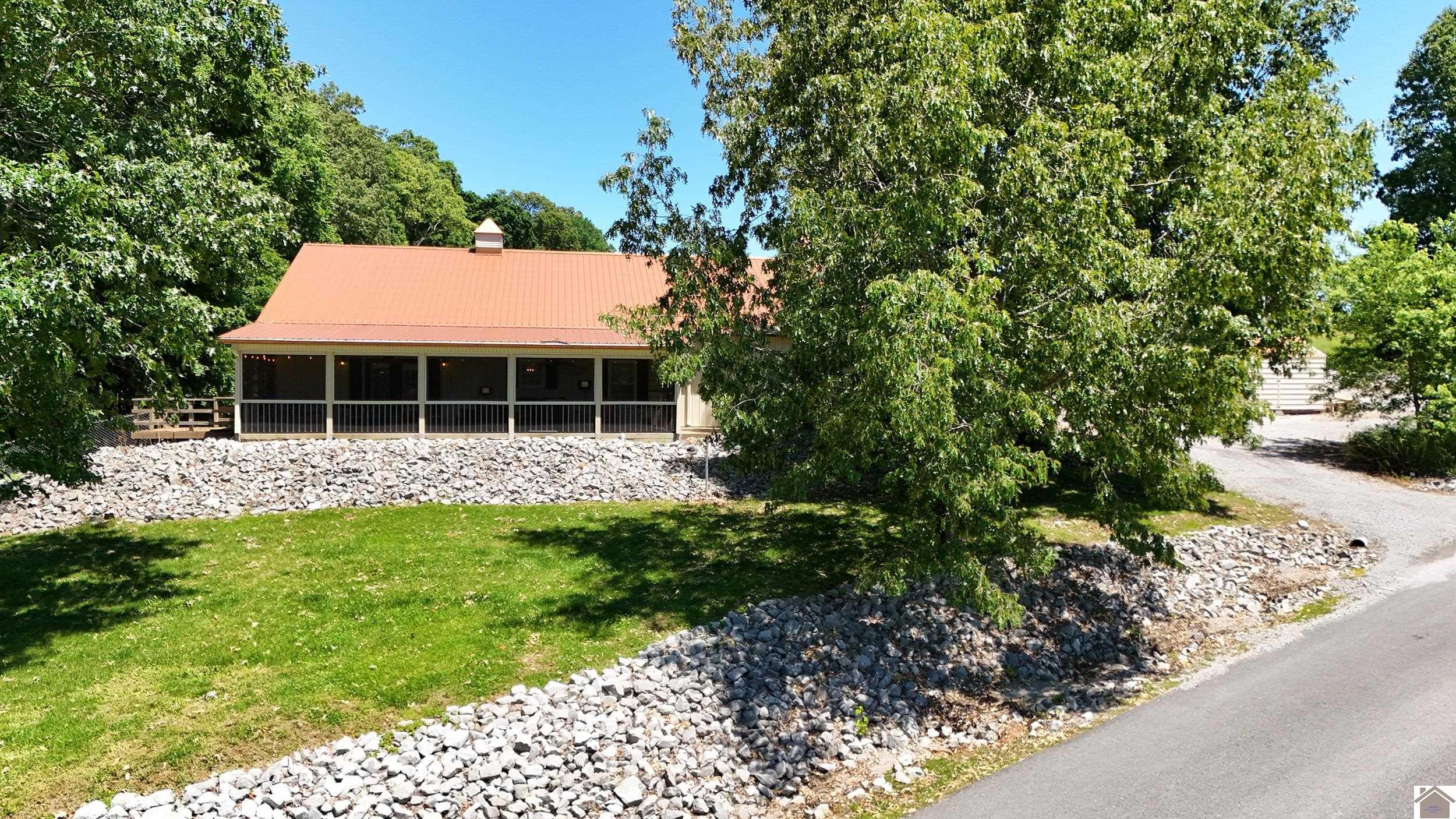 445 Dianne Drive
