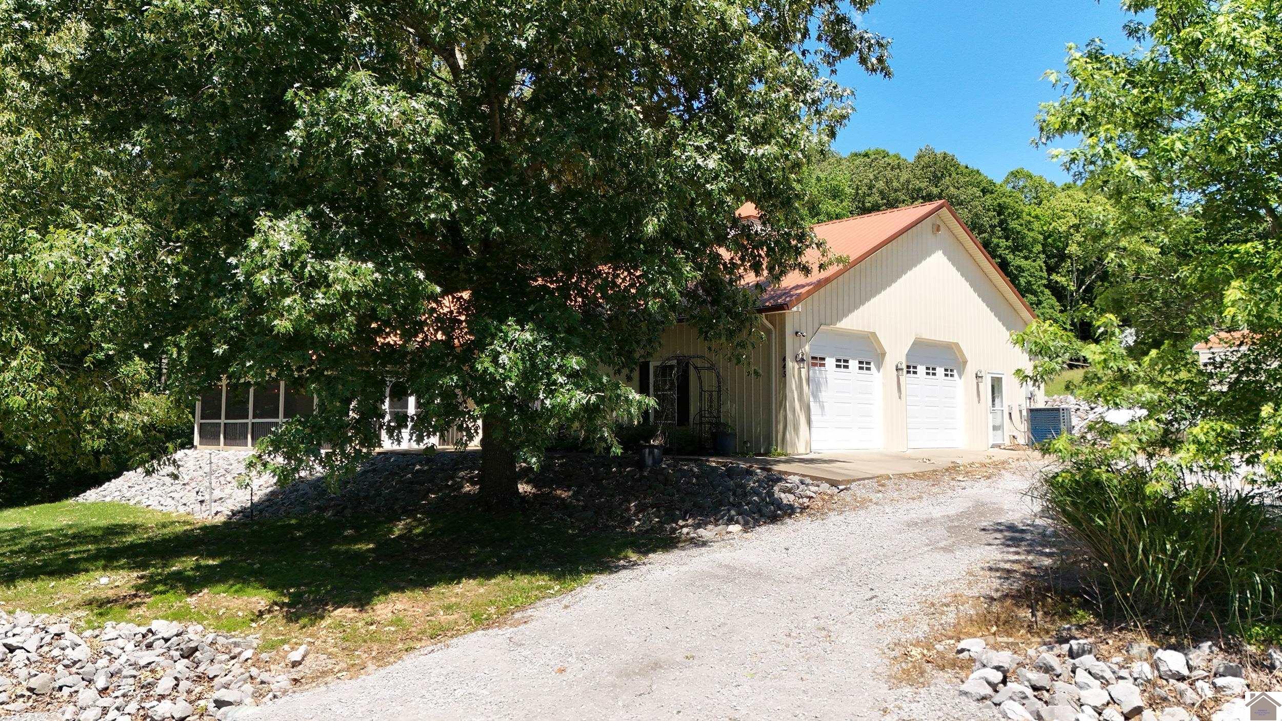 445 Dianne Drive