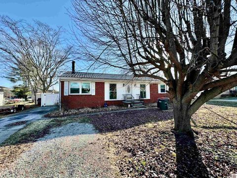 210 Magnolia Hopkinsville KY 42240