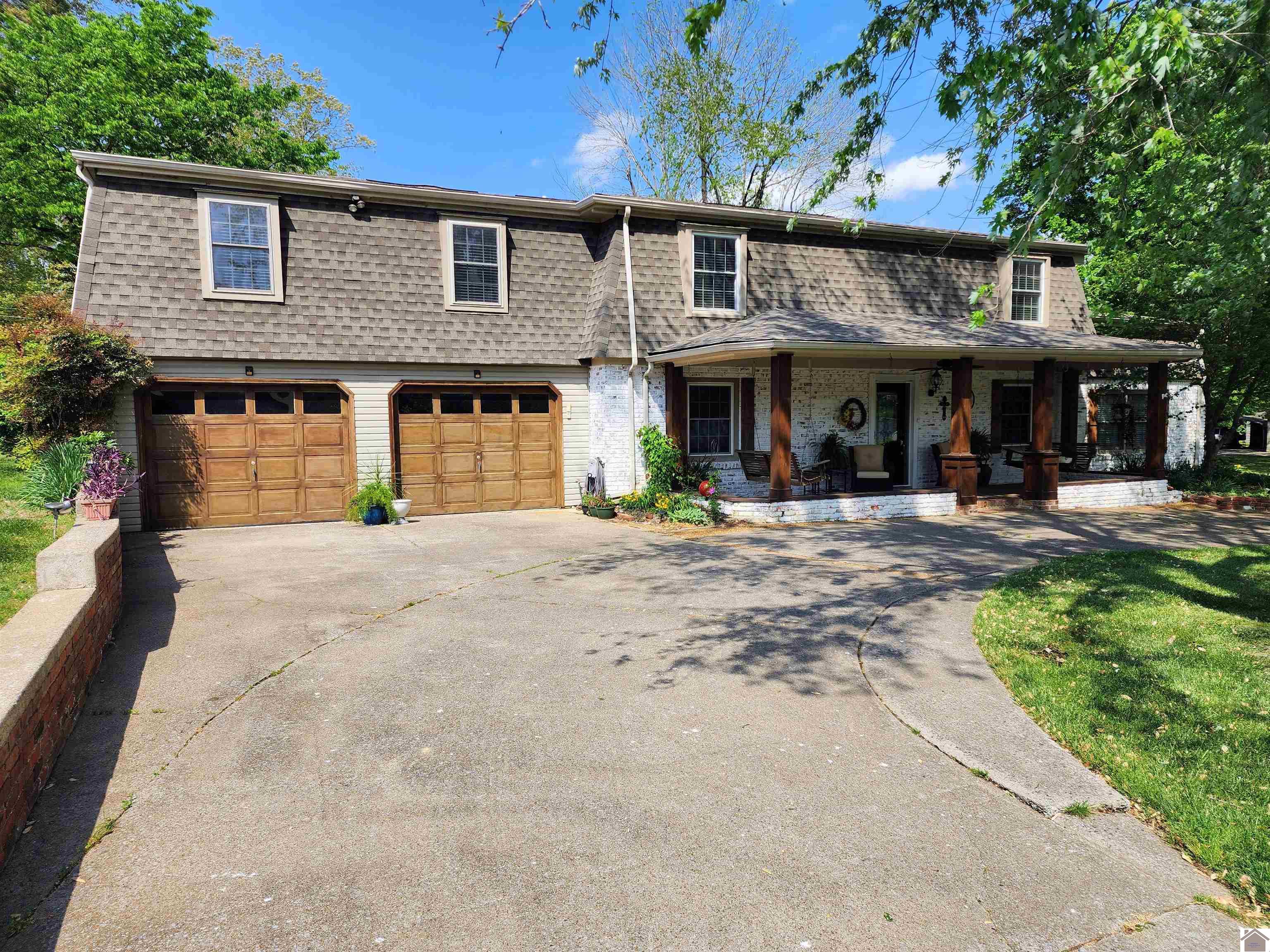 205 Forsythia