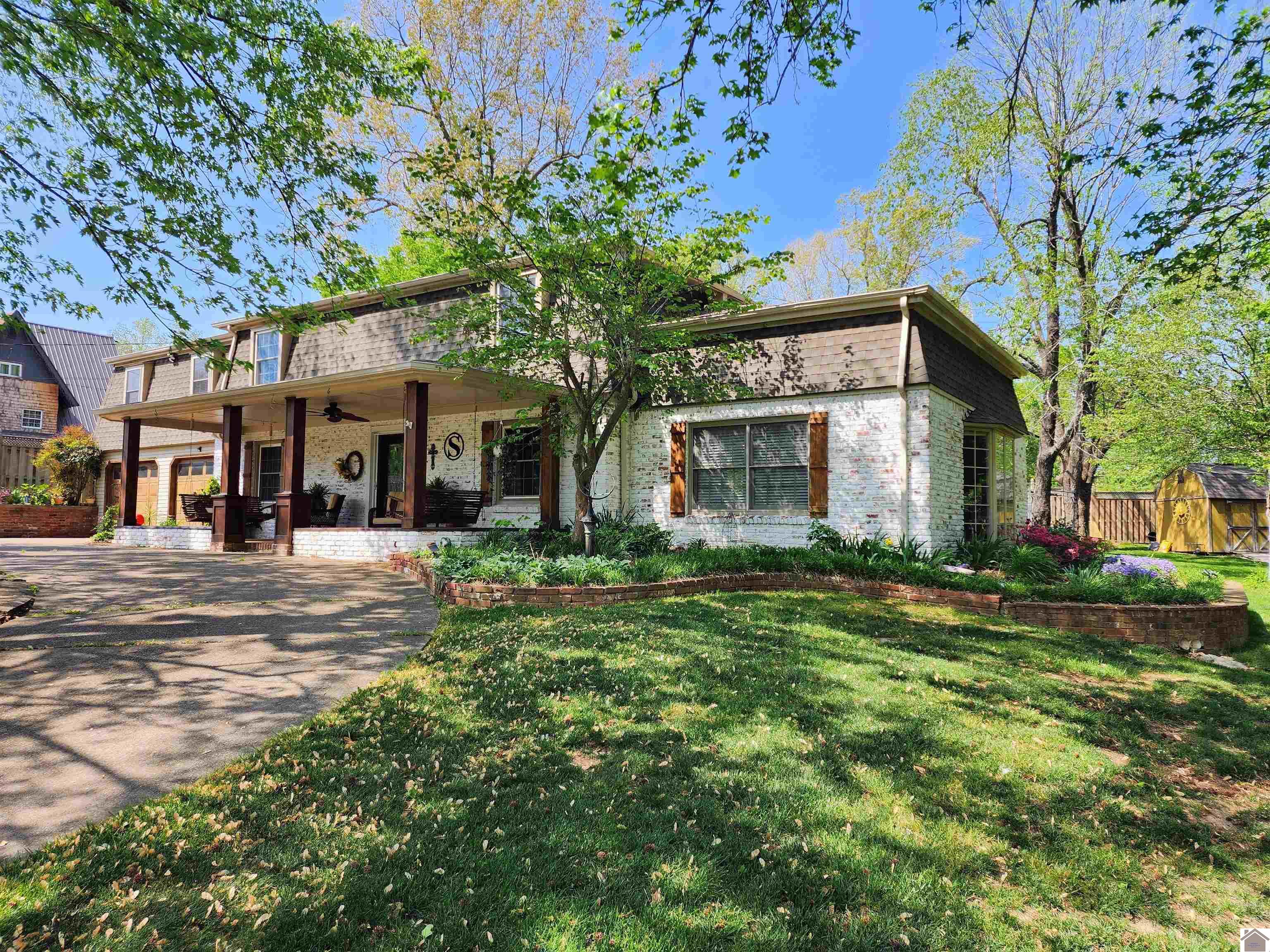 205 Forsythia