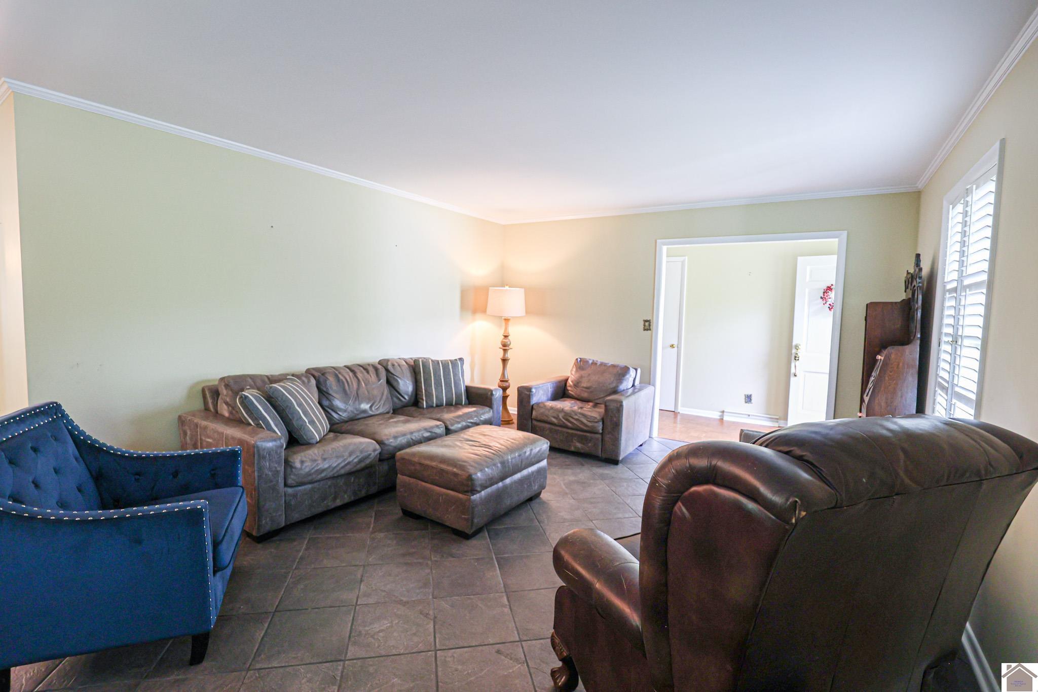 201 Colonial Drive