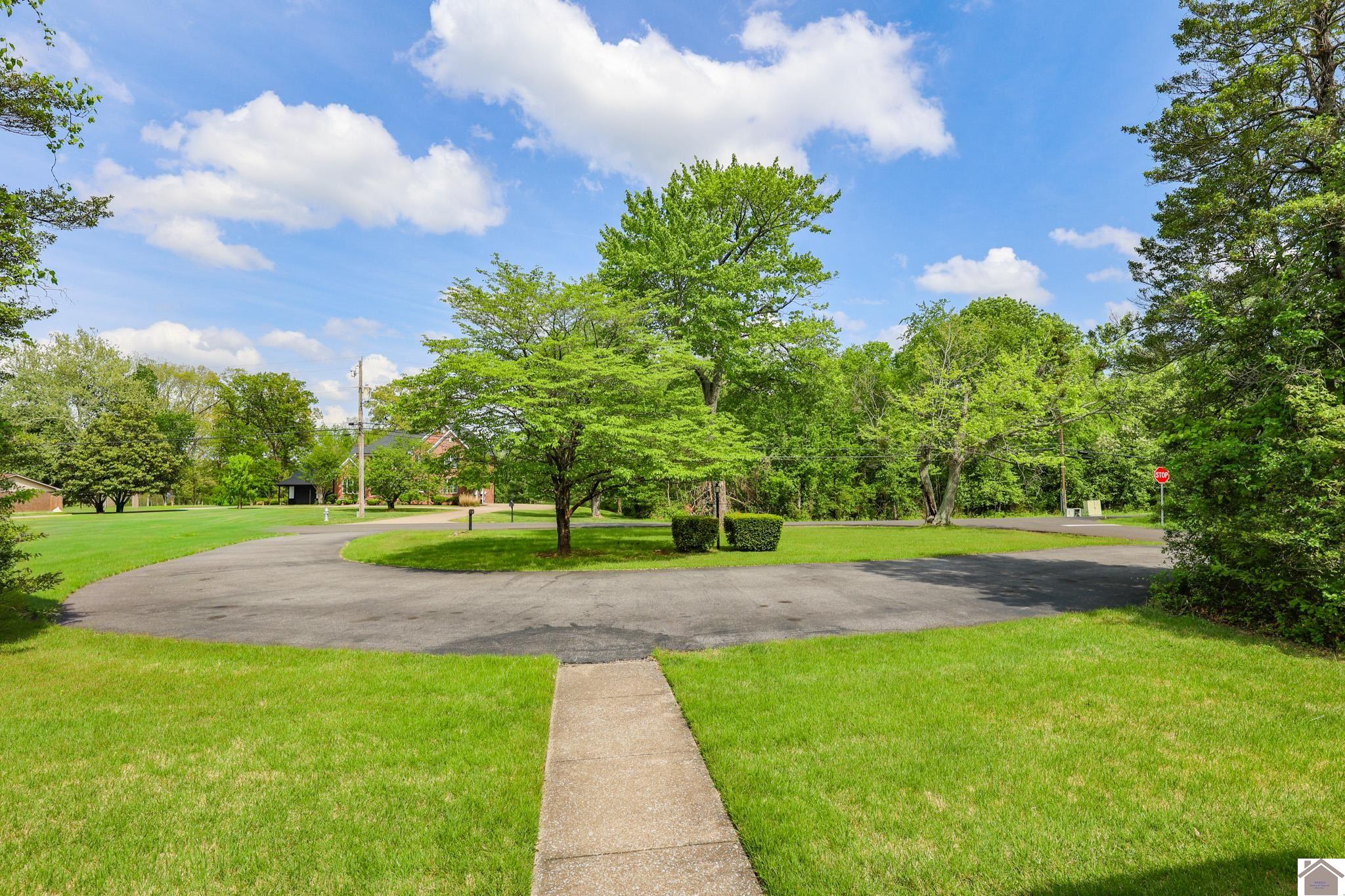201 Colonial Drive