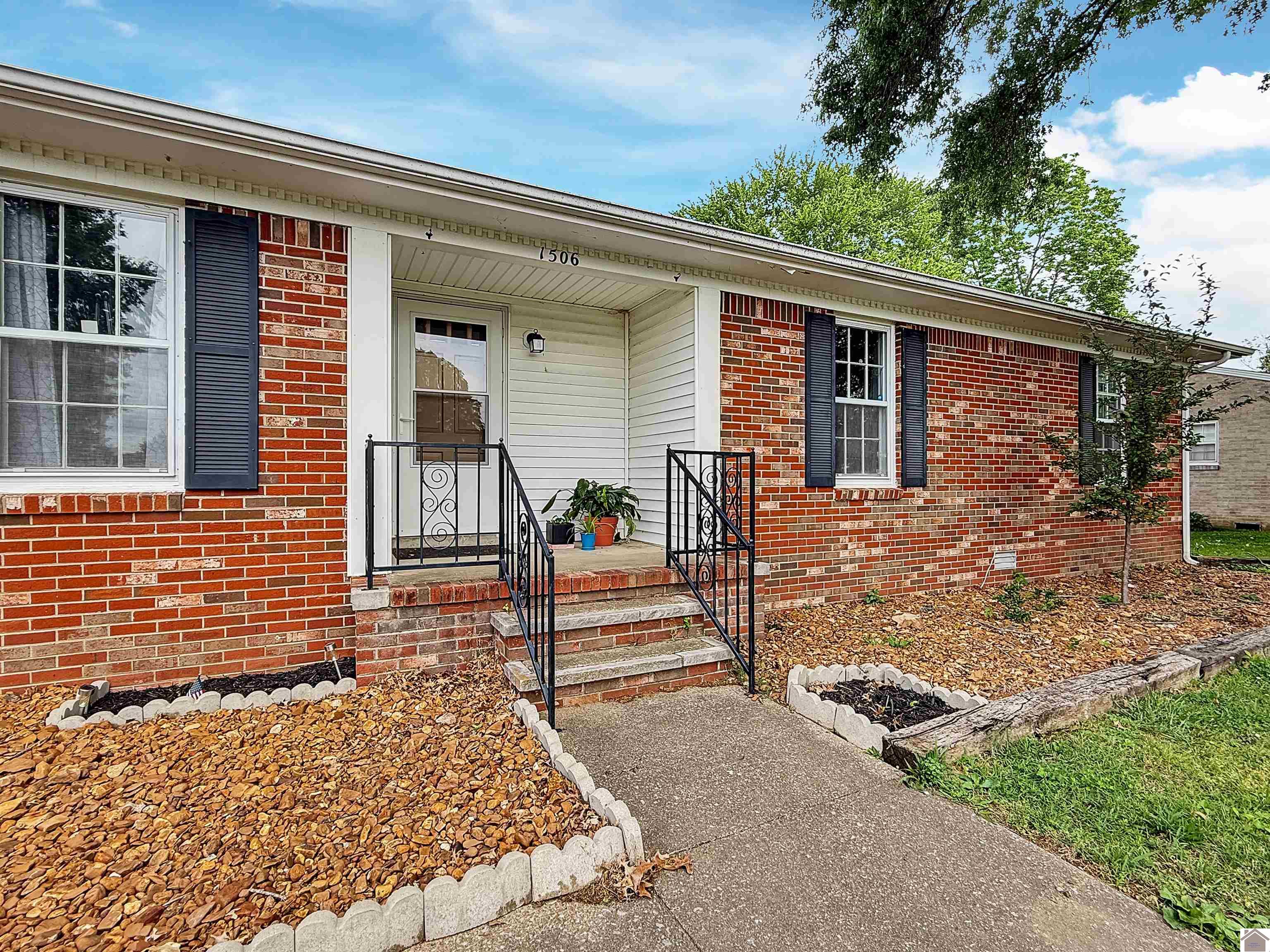1506 Belmont Dr.