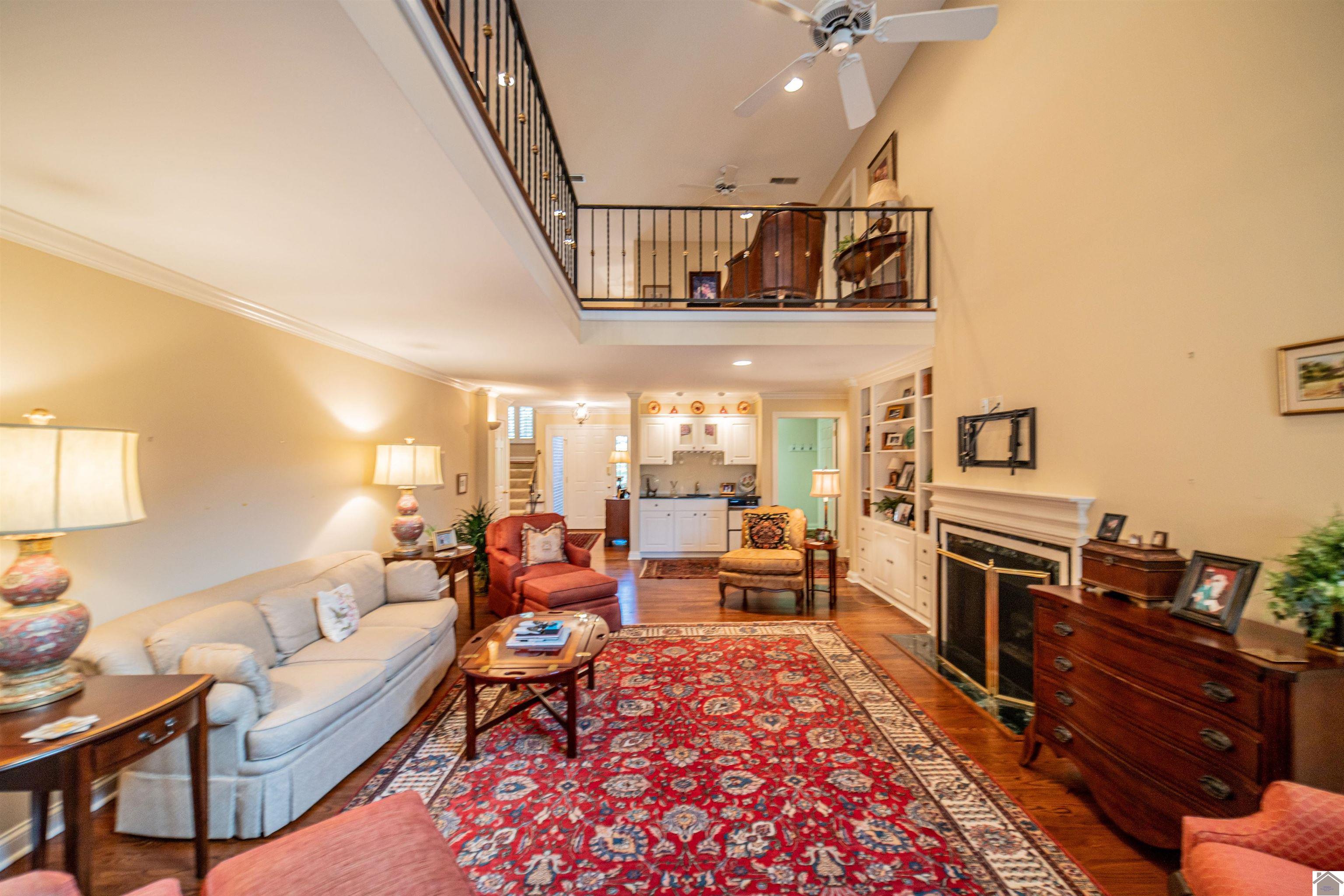 2 Meadow Links Drive