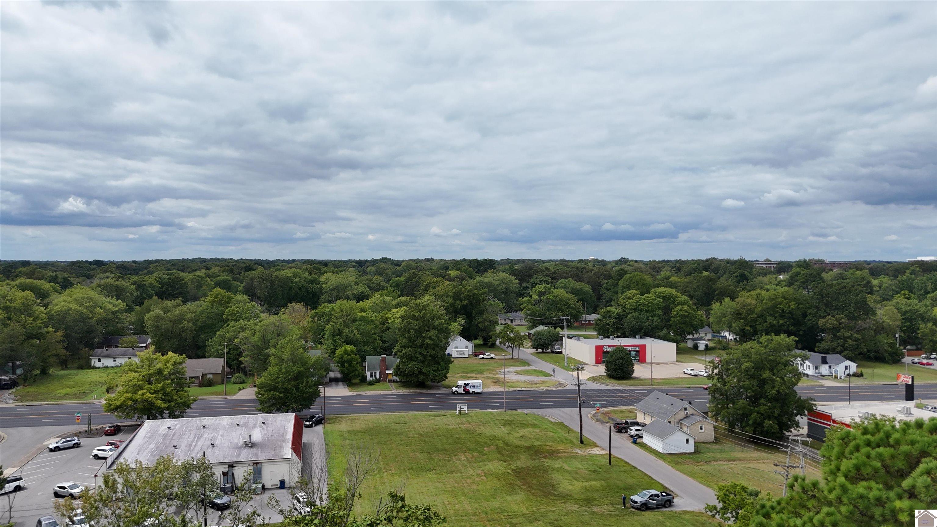 Photo 1 of 14 — 301 S 12th St, Murray, KY 42071