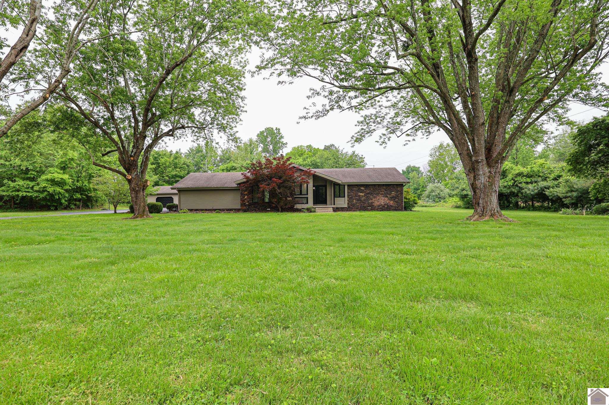 1809 Old Calvert City Rd