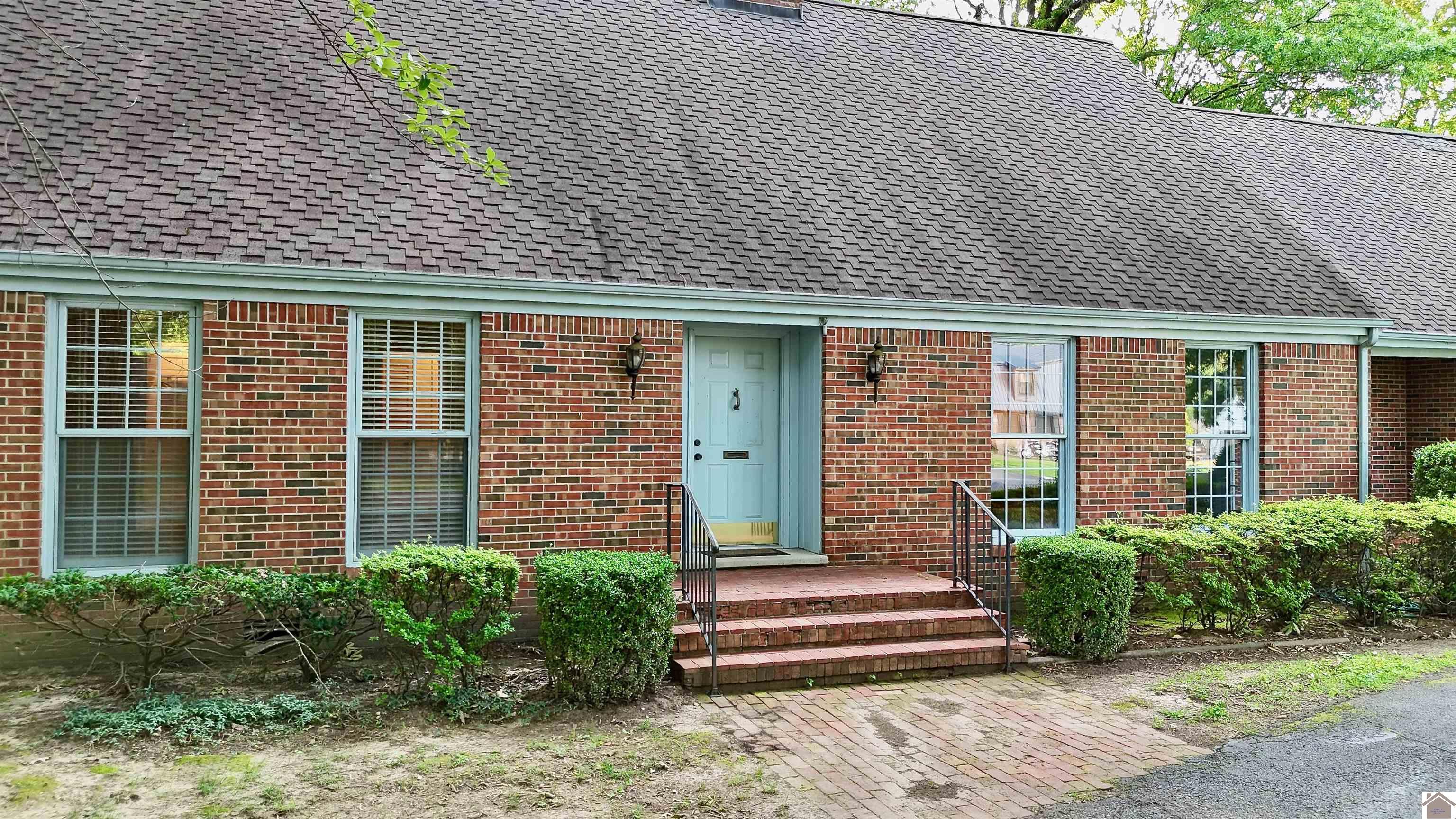 2031 Natchez Lane