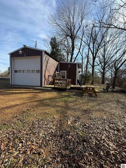 10152 US HWY 68 E Benton KY 42025