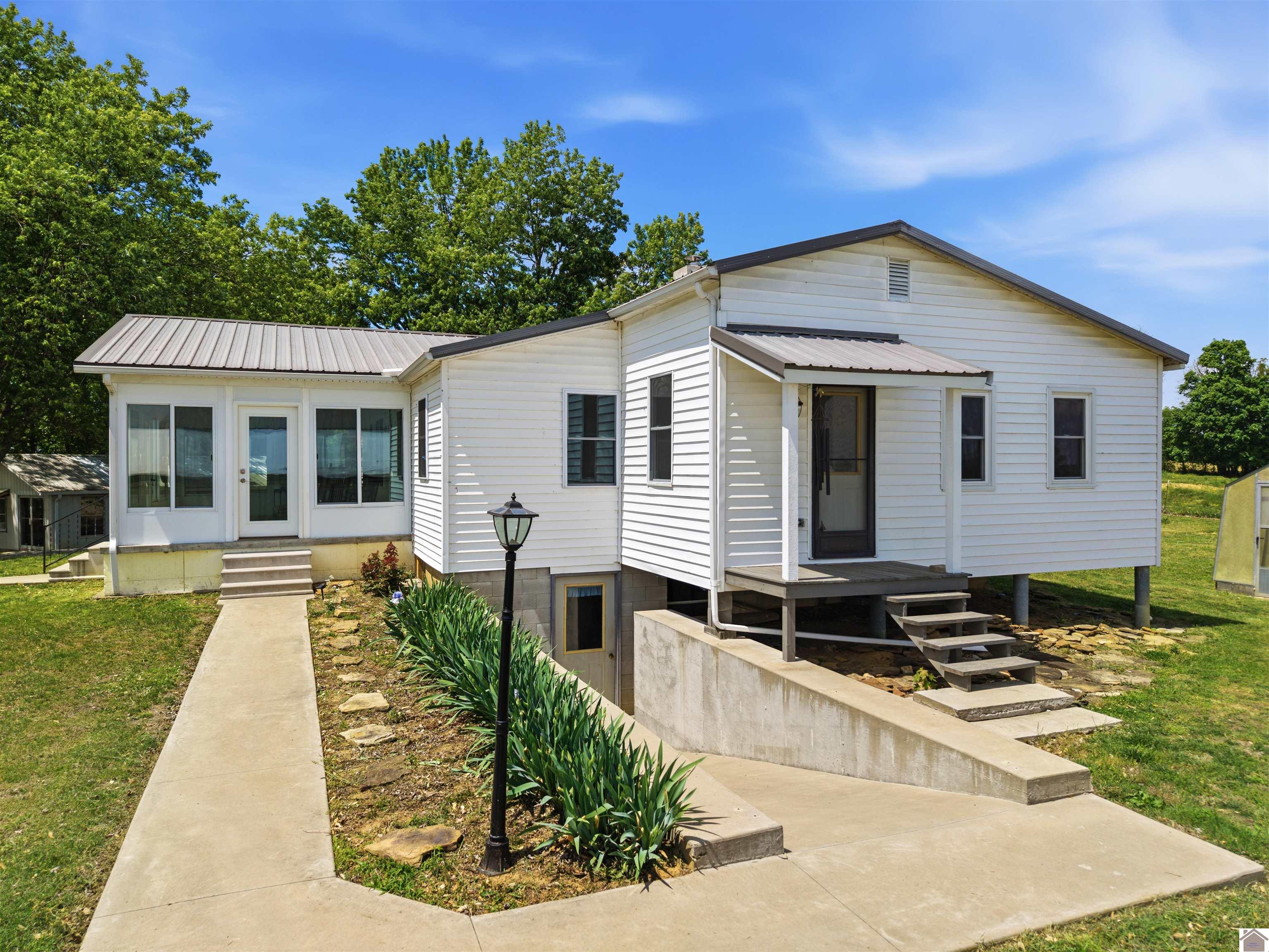 1300 State Route 1901