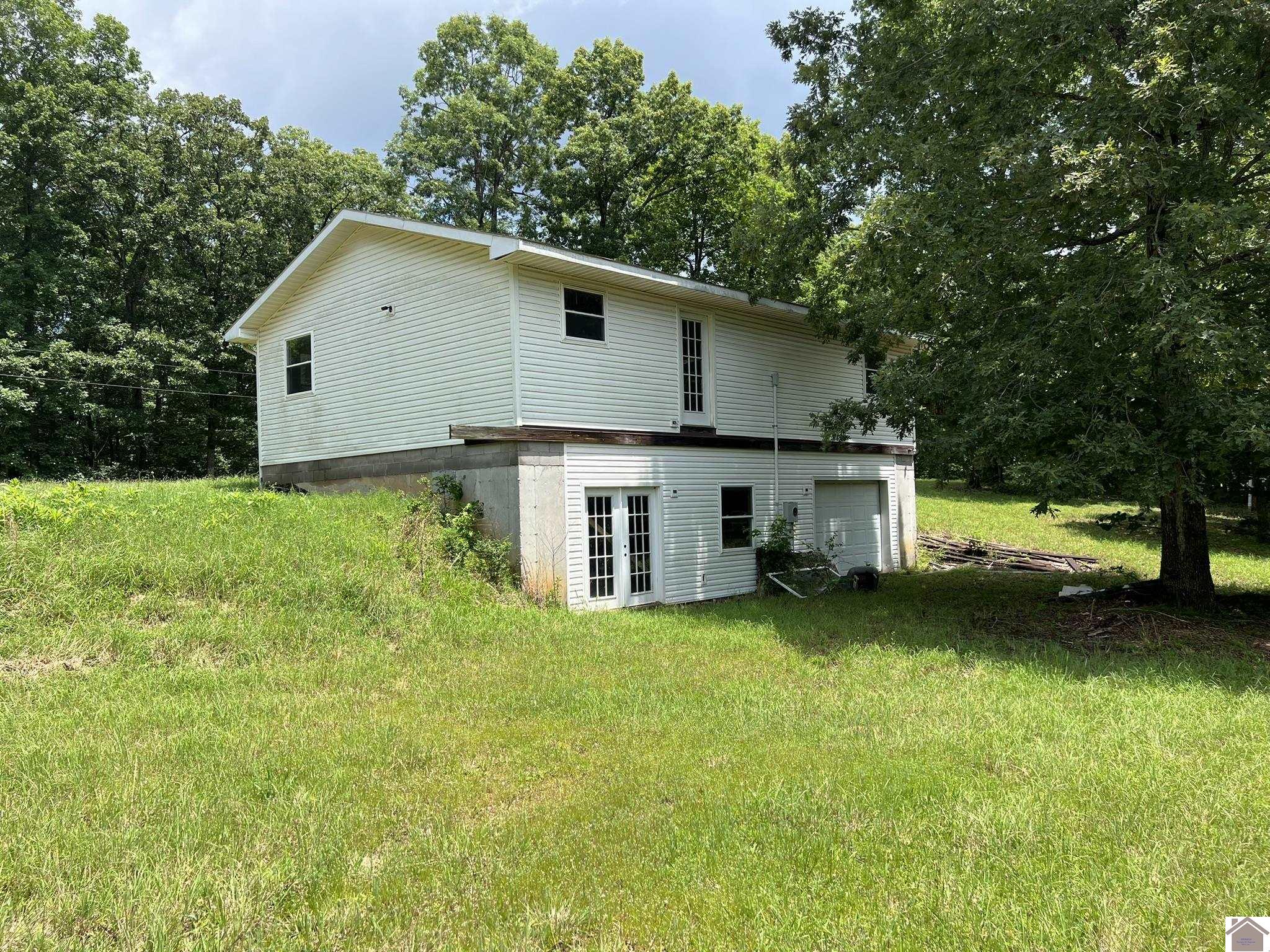 384 Alben Barkley Lane