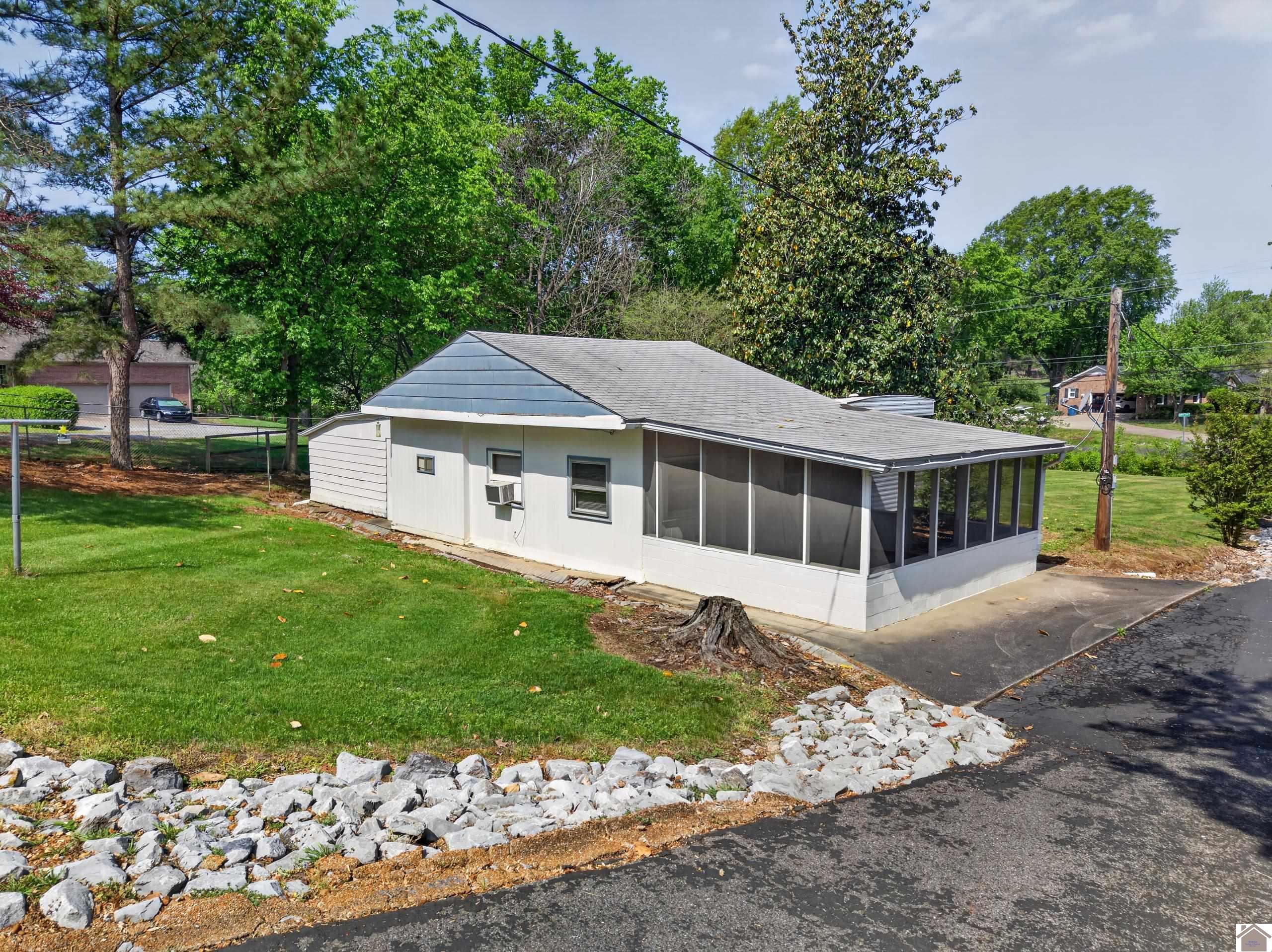 4080 Lovelaceville Road