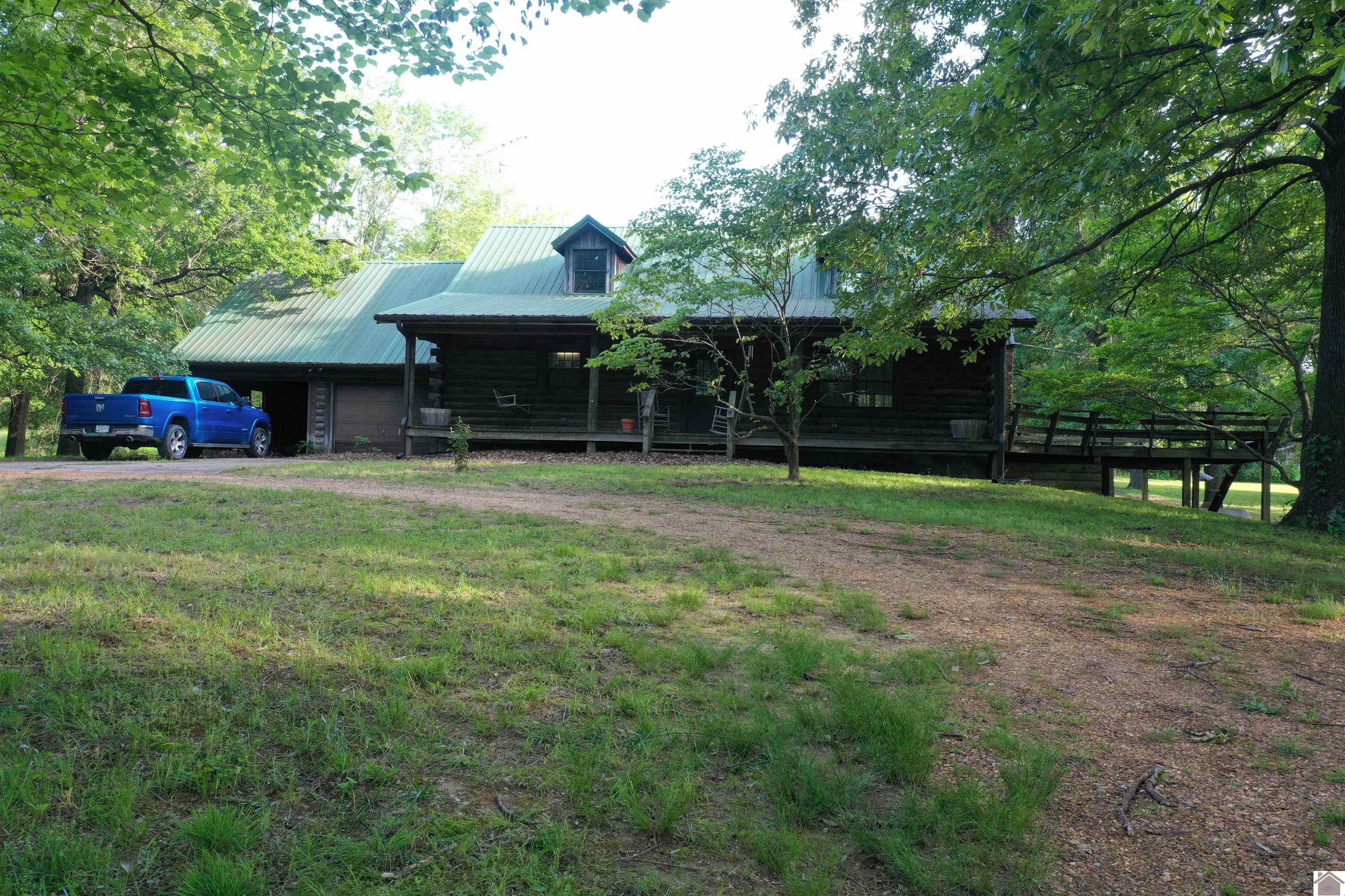8369 State Route 121 N