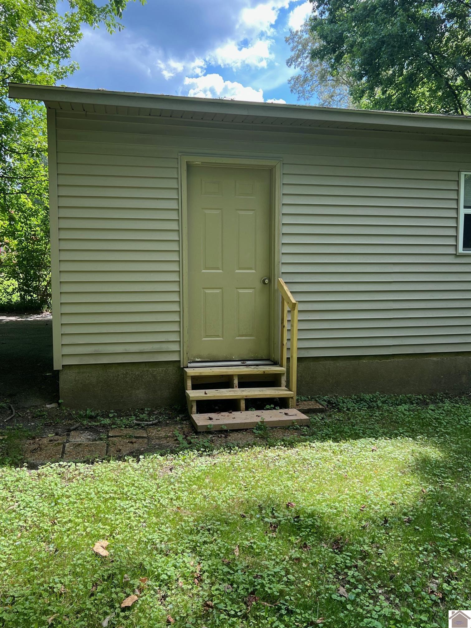 360 Longview Drive
