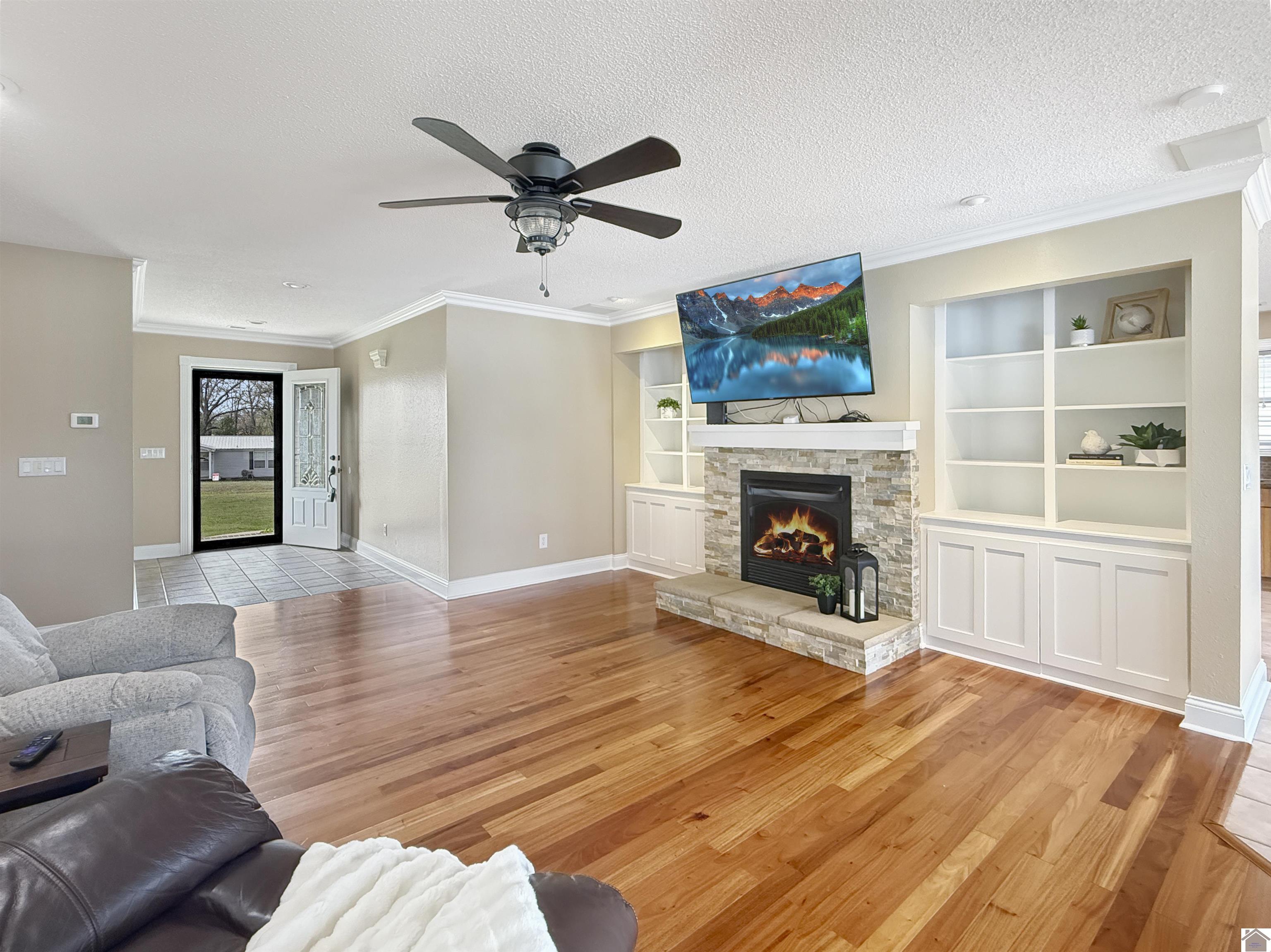 150 Wrather Rd