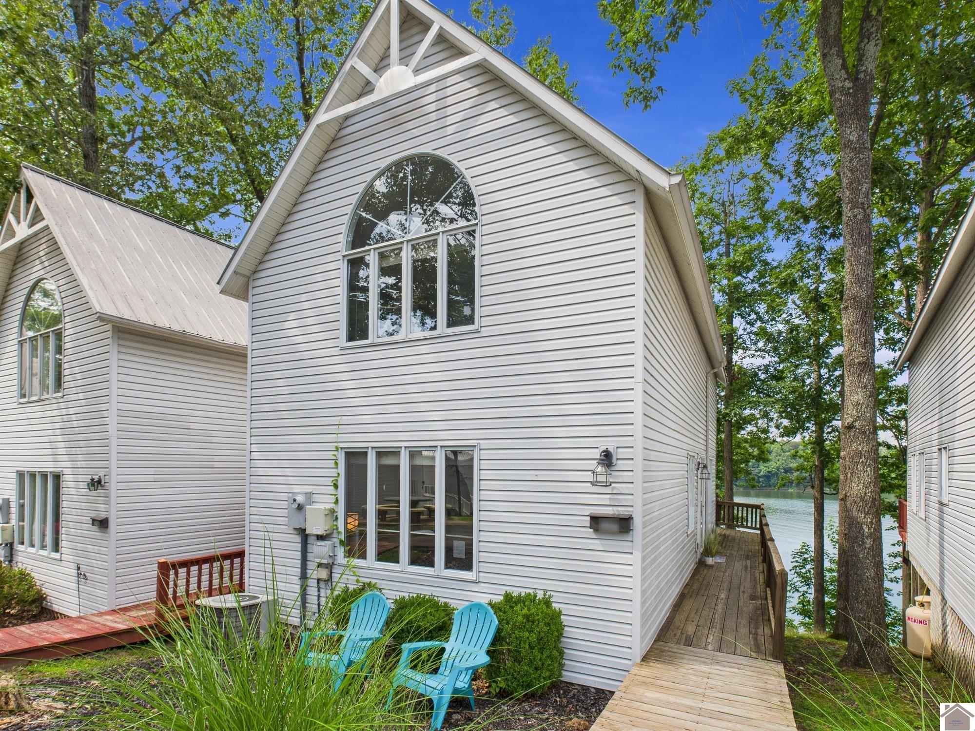 317 Bayside