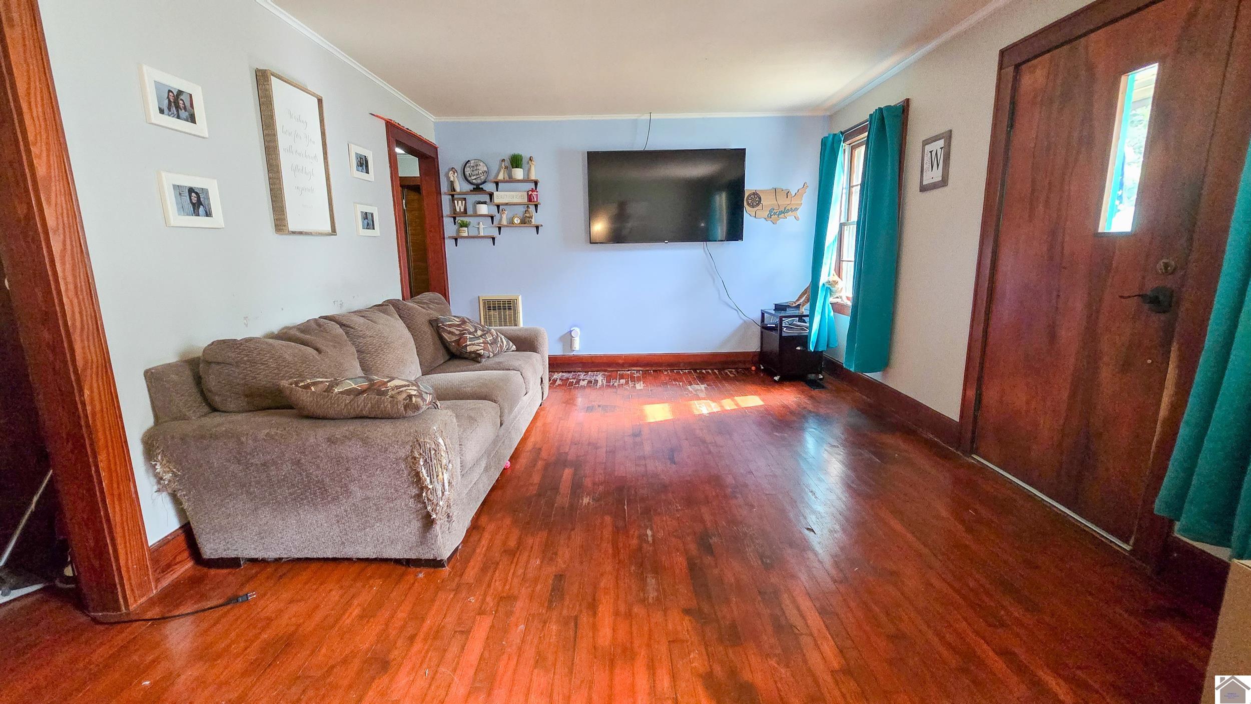 104 N 17th
