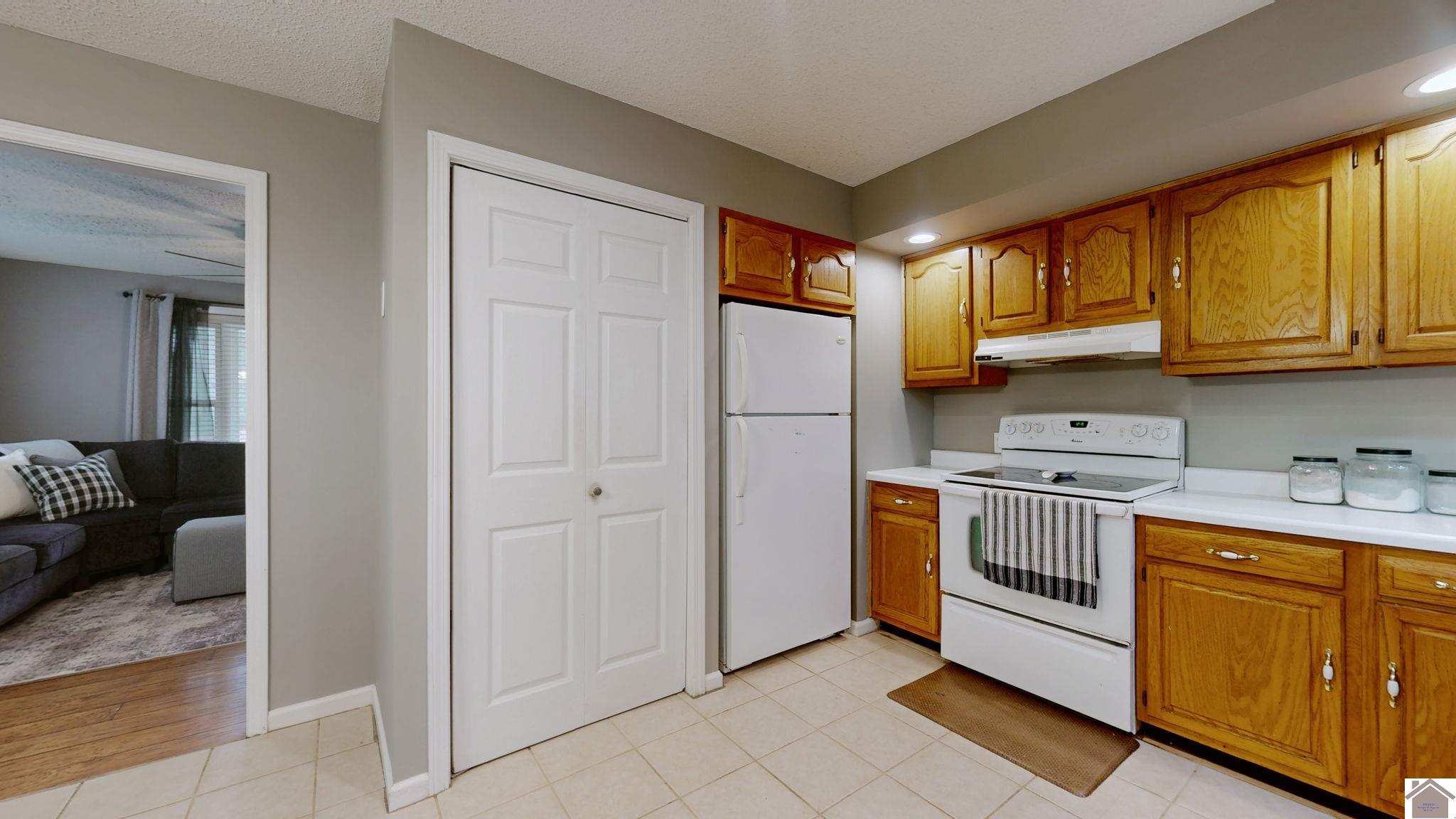 5138 US Highway 641 S