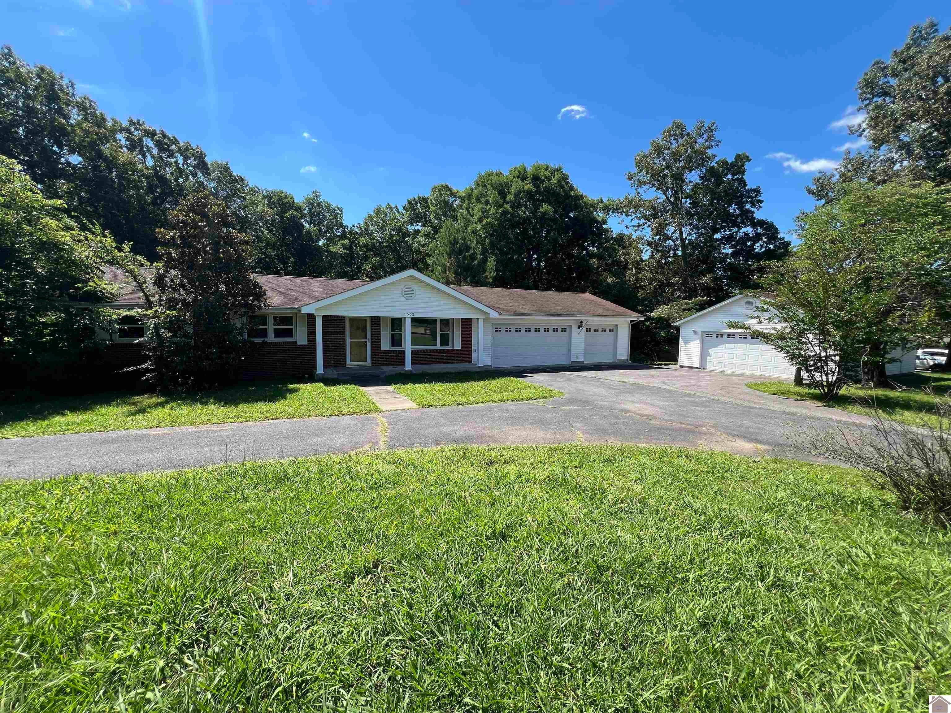 1562 Moors Camp Hwy - Photo 2