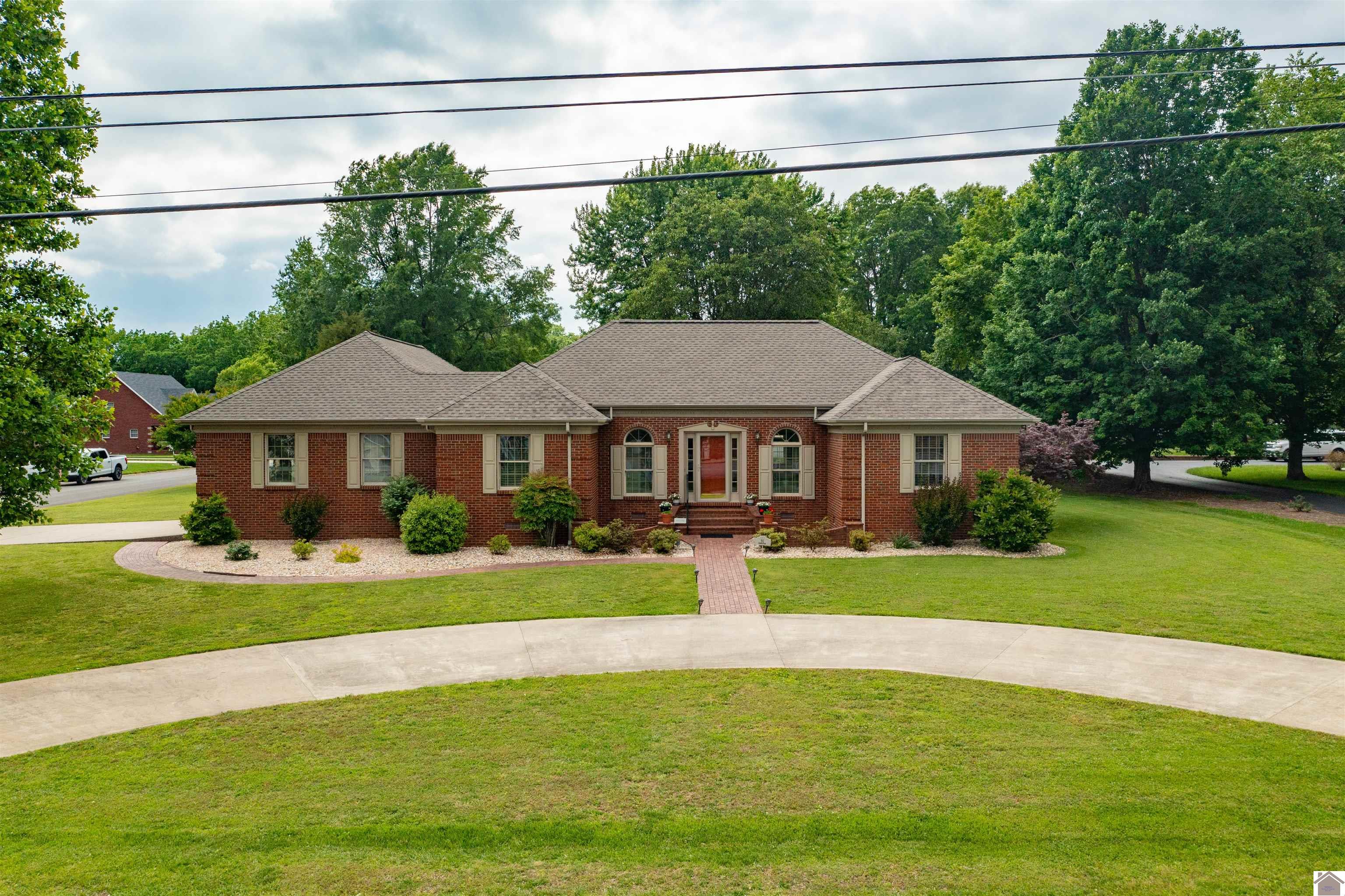 91 Robertson Rd. South