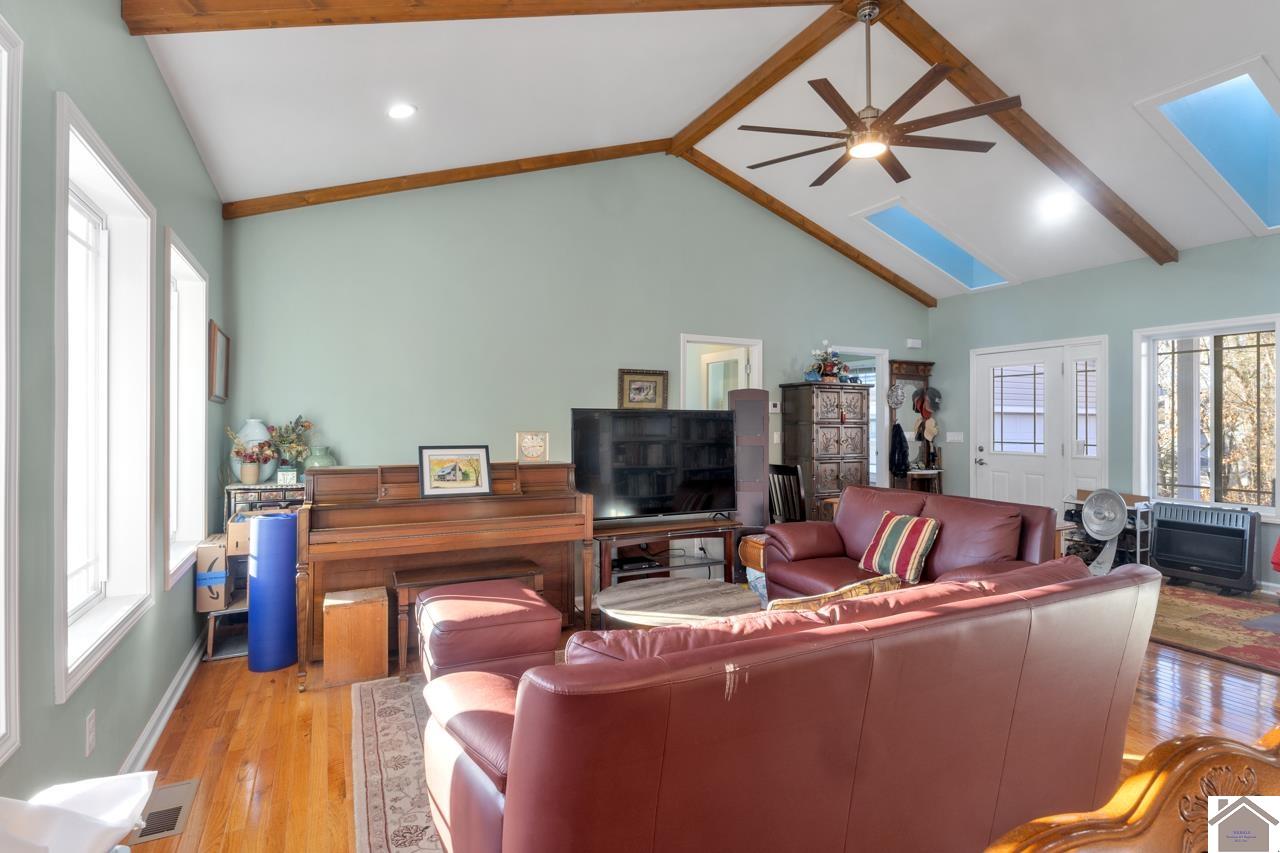 134 tall oaks circle