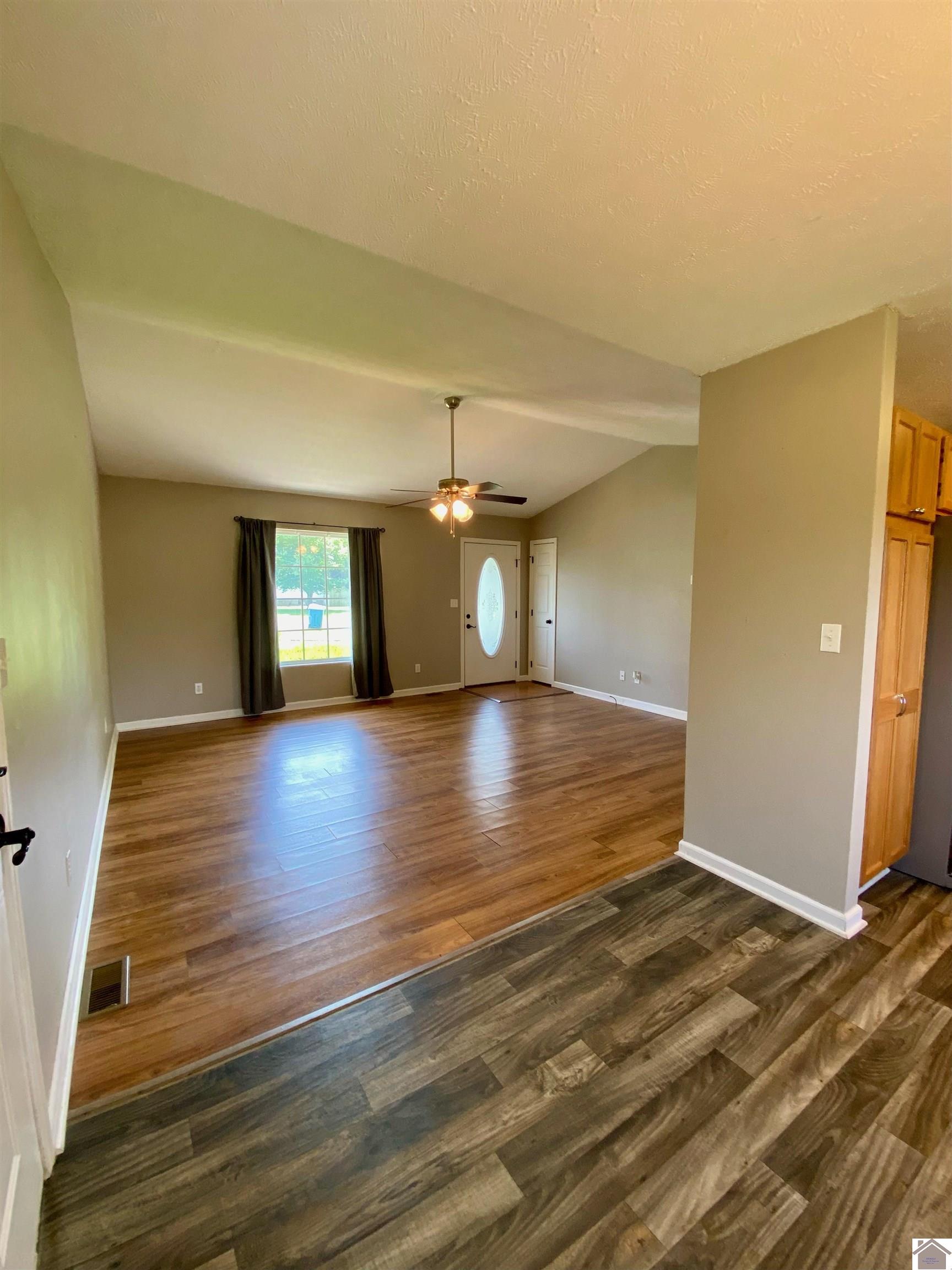 440 Sunrise Dr