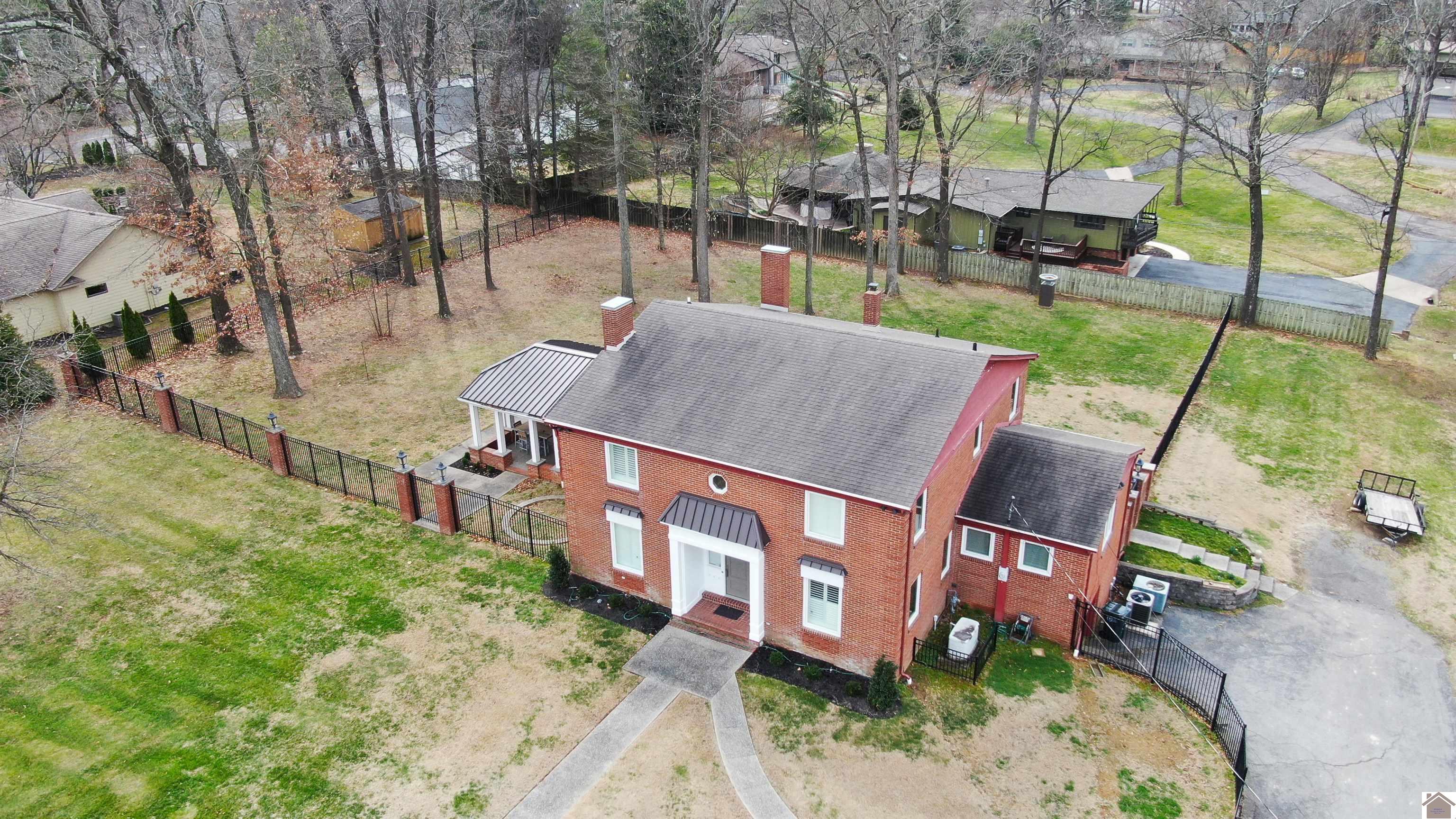 715 Woodland Drive