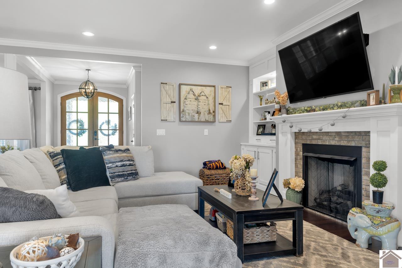 373 Sequoyah Trail
