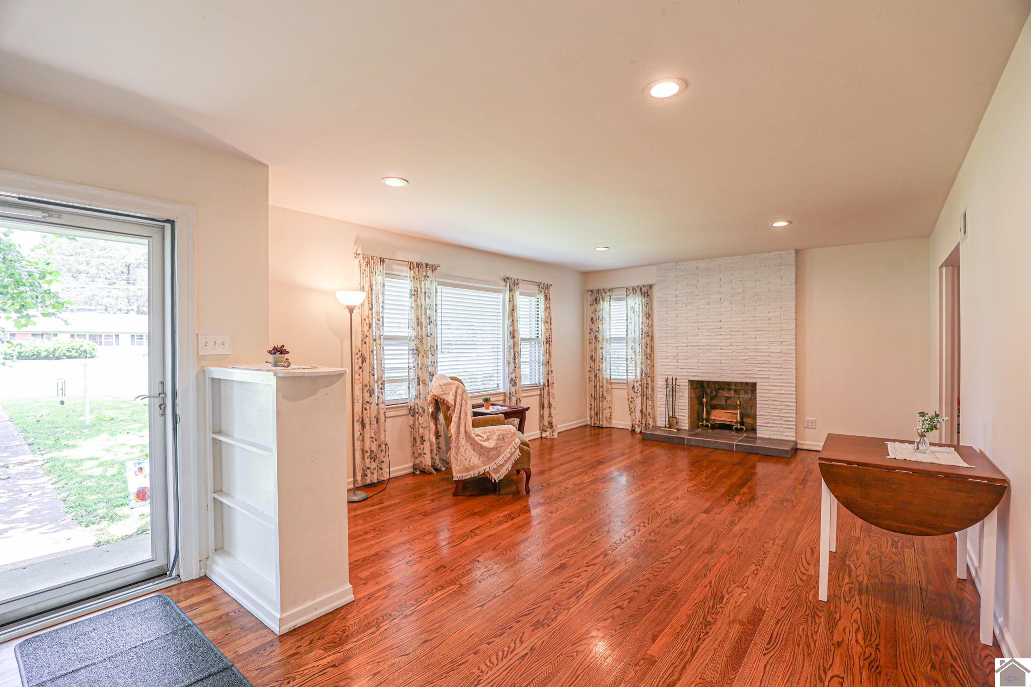 4702 Buckner Lane